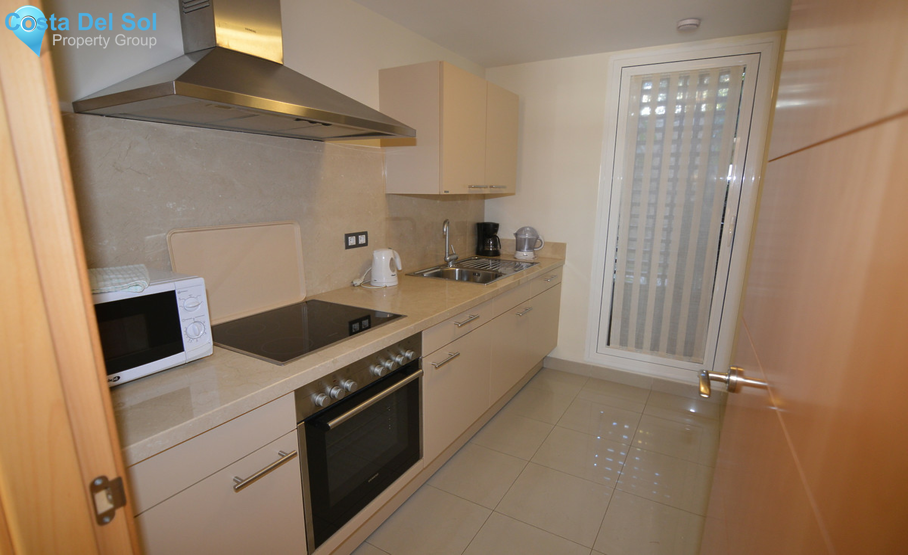 Ground Floor Apartment in New Golden Mile-1504988
