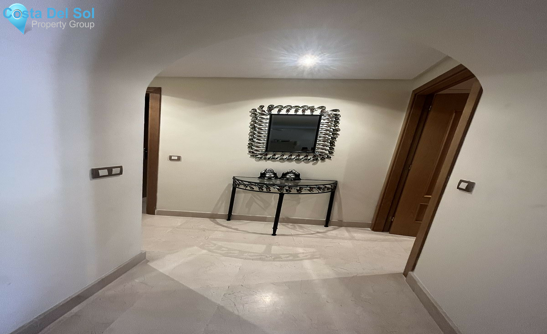 Ground Floor Apartment in New Golden Mile-1506877