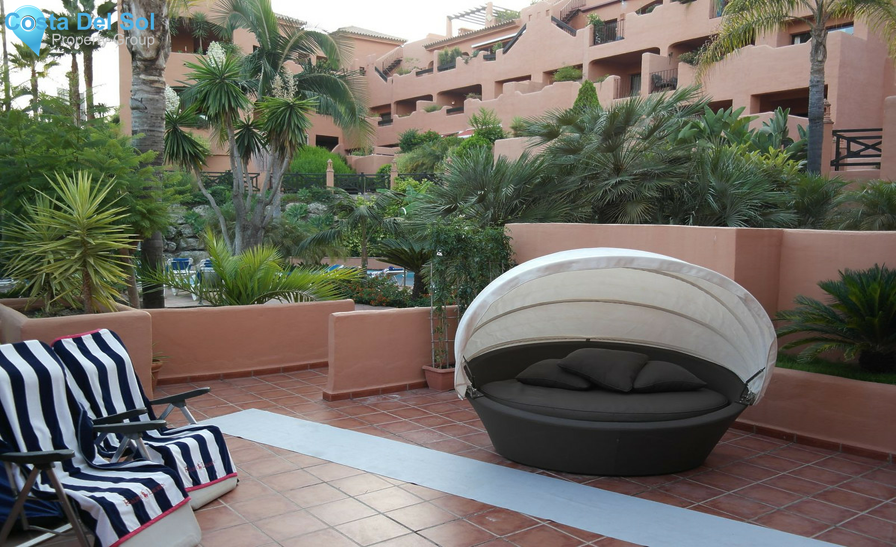 Ground Floor Apartment in New Golden Mile-1506885