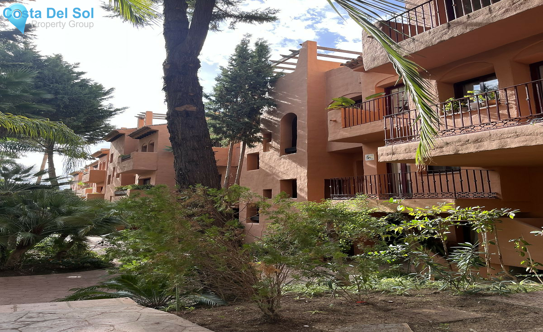 Ground Floor Apartment in New Golden Mile-1506871