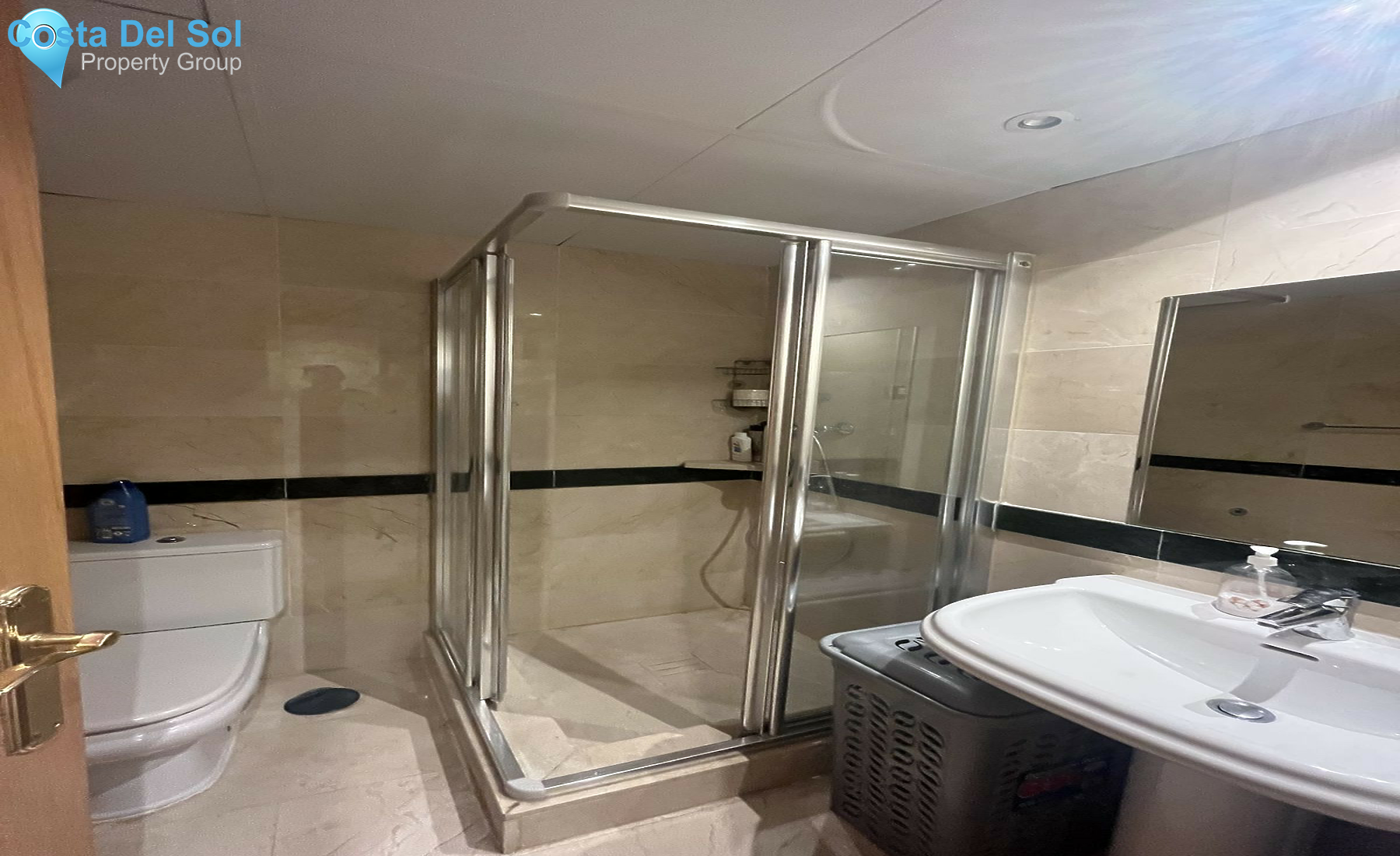 Ground Floor Apartment in New Golden Mile-1506875
