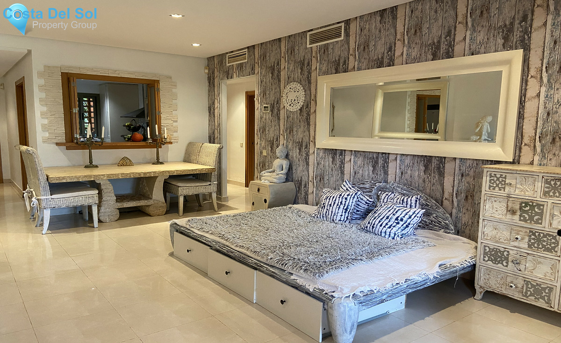 Ground Floor Apartment in New Golden Mile-1539724