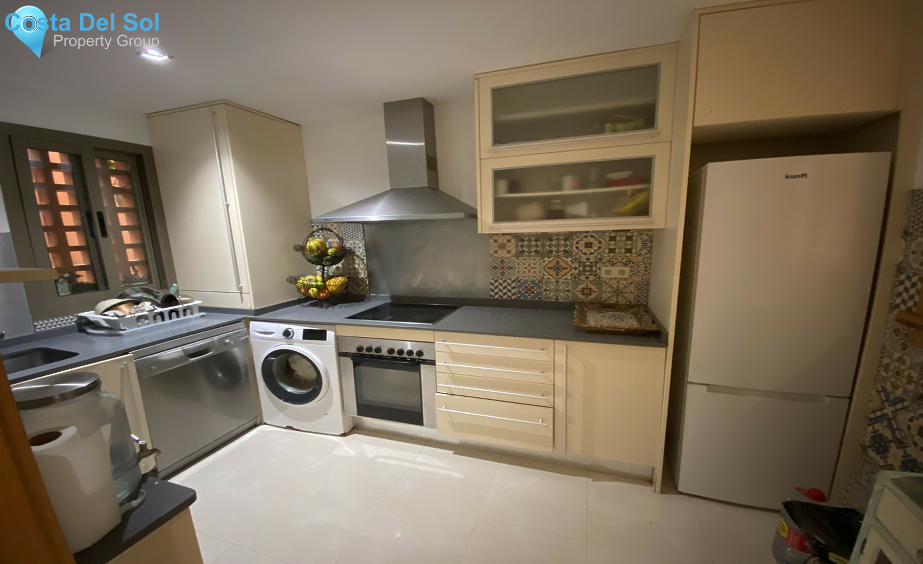 Ground Floor Apartment in New Golden Mile-1539716