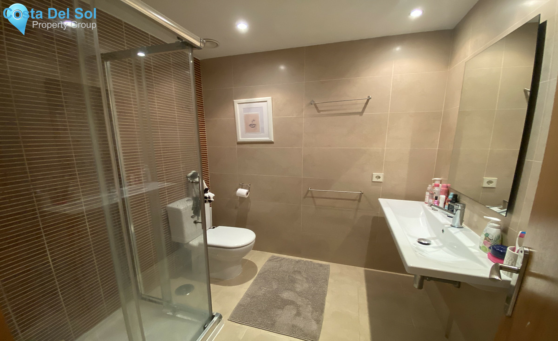 Ground Floor Apartment in New Golden Mile-1539734