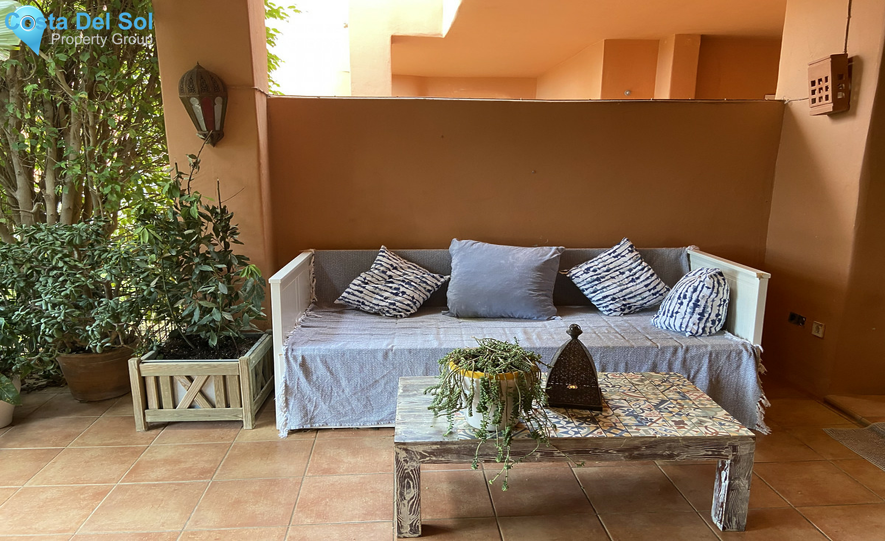 Ground Floor Apartment in New Golden Mile-1539722