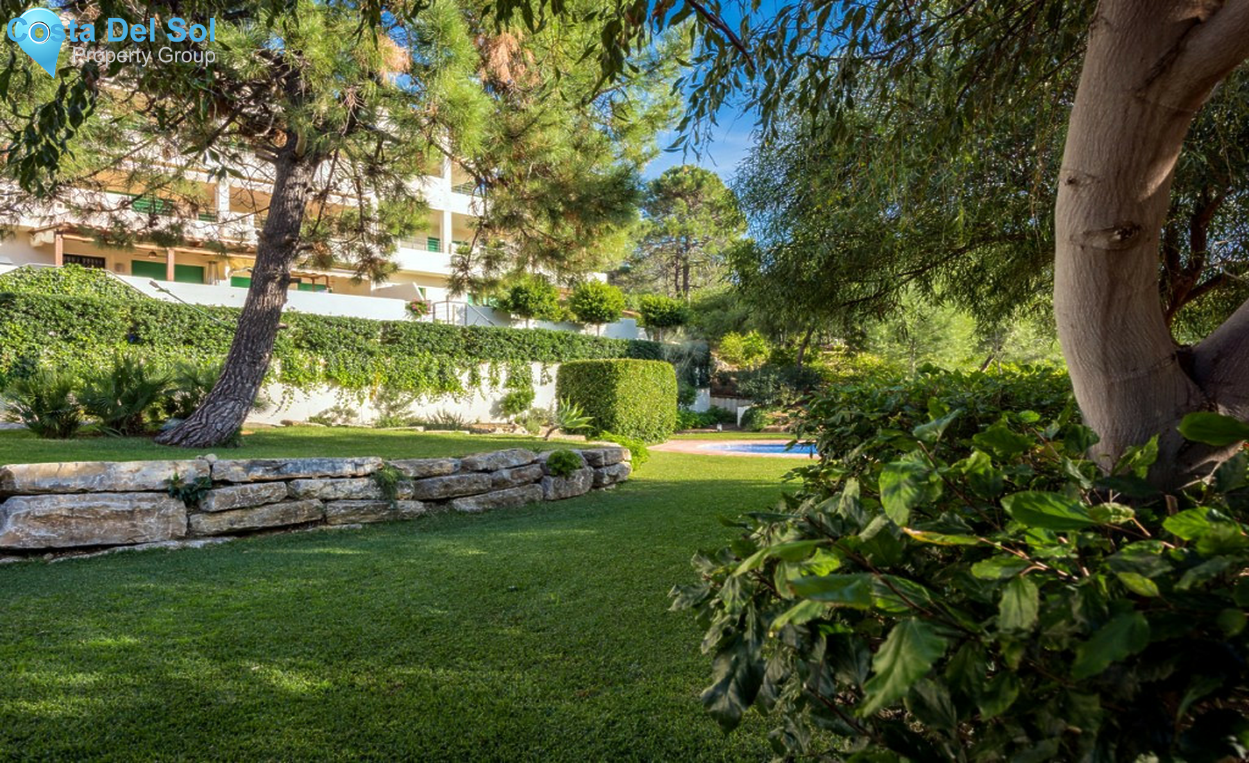 Ground Floor Apartment in New Golden Mile-1542352