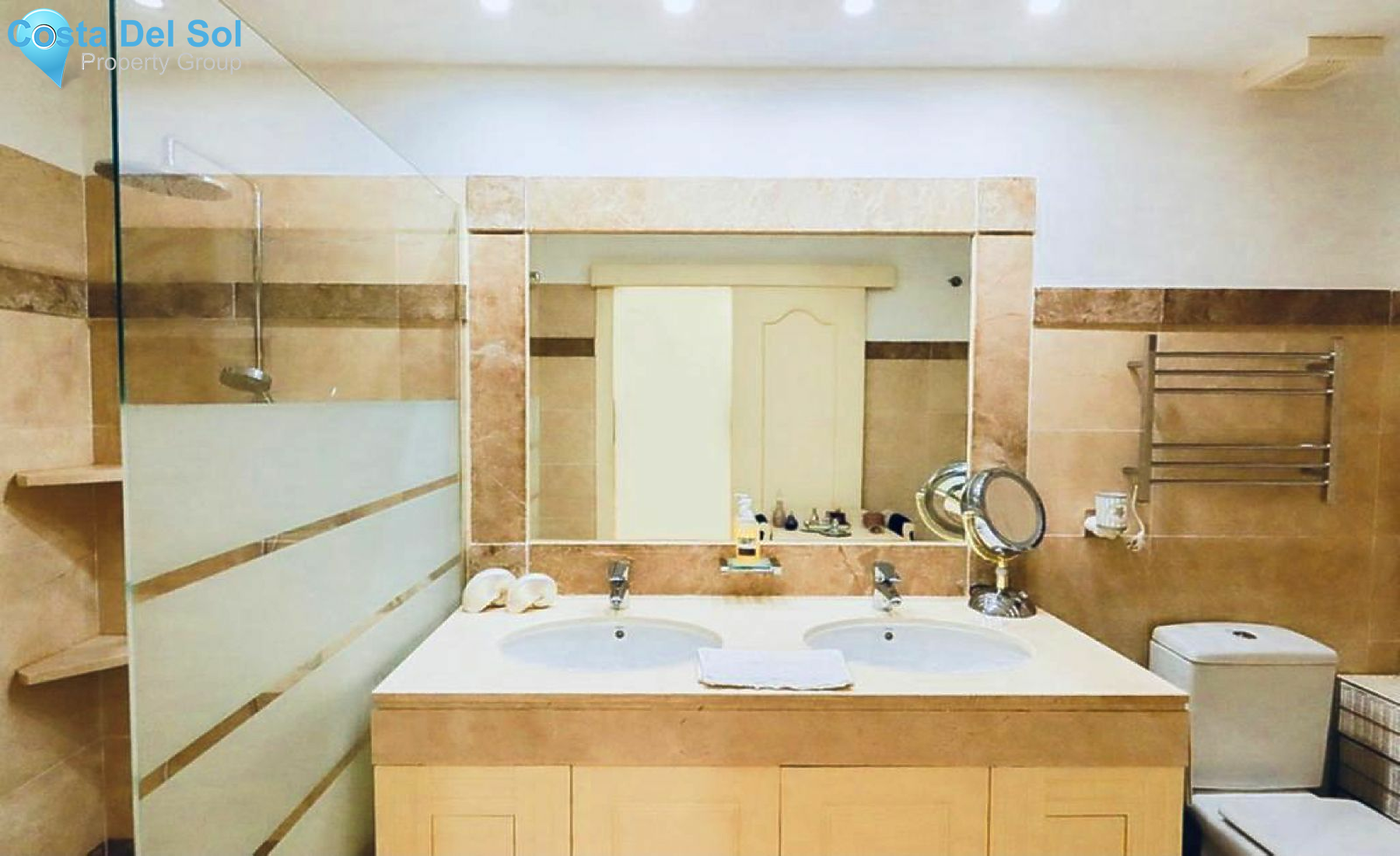 Ground Floor Apartment in New Golden Mile-1136350
