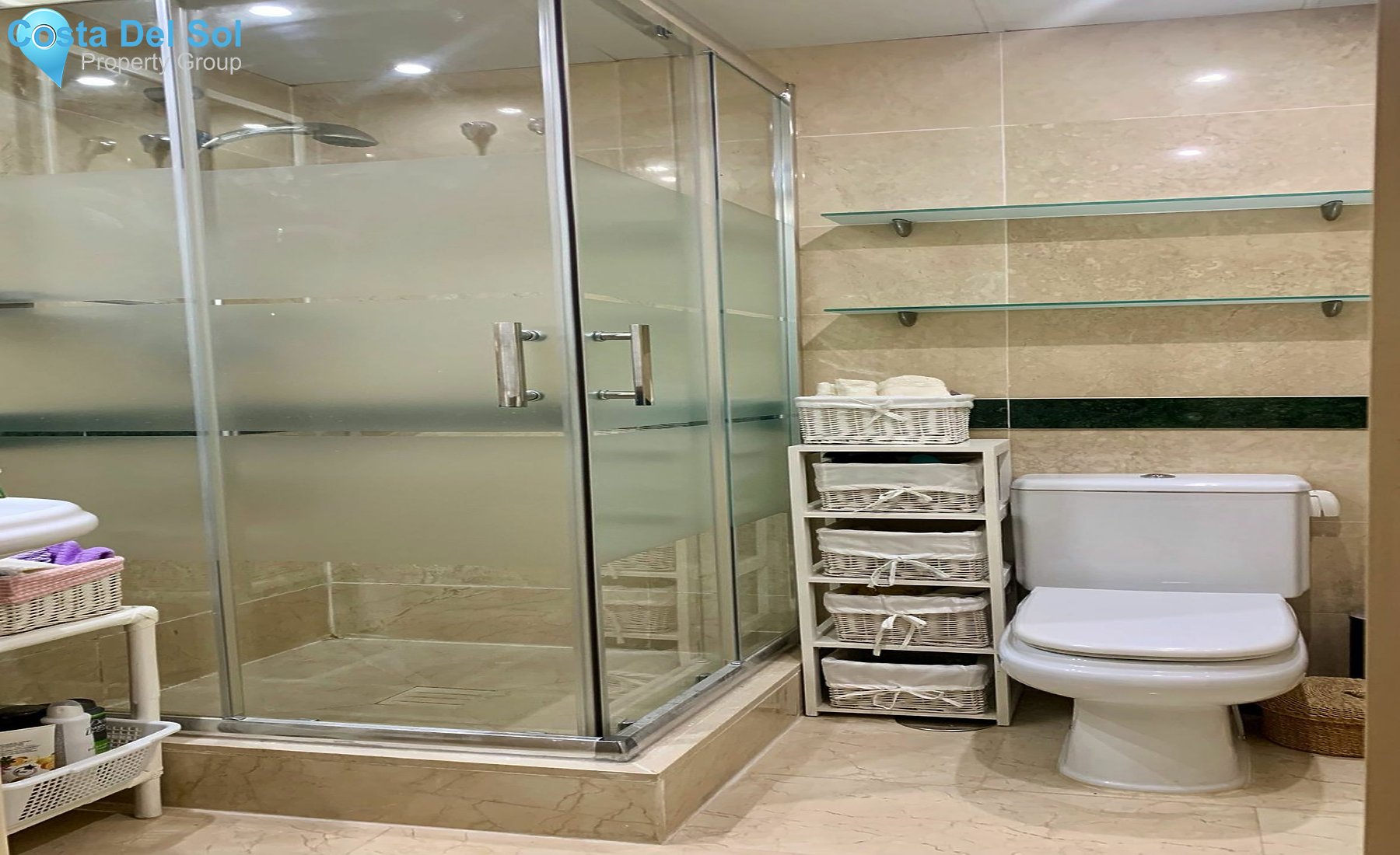 Ground Floor Apartment in New Golden Mile-1136351