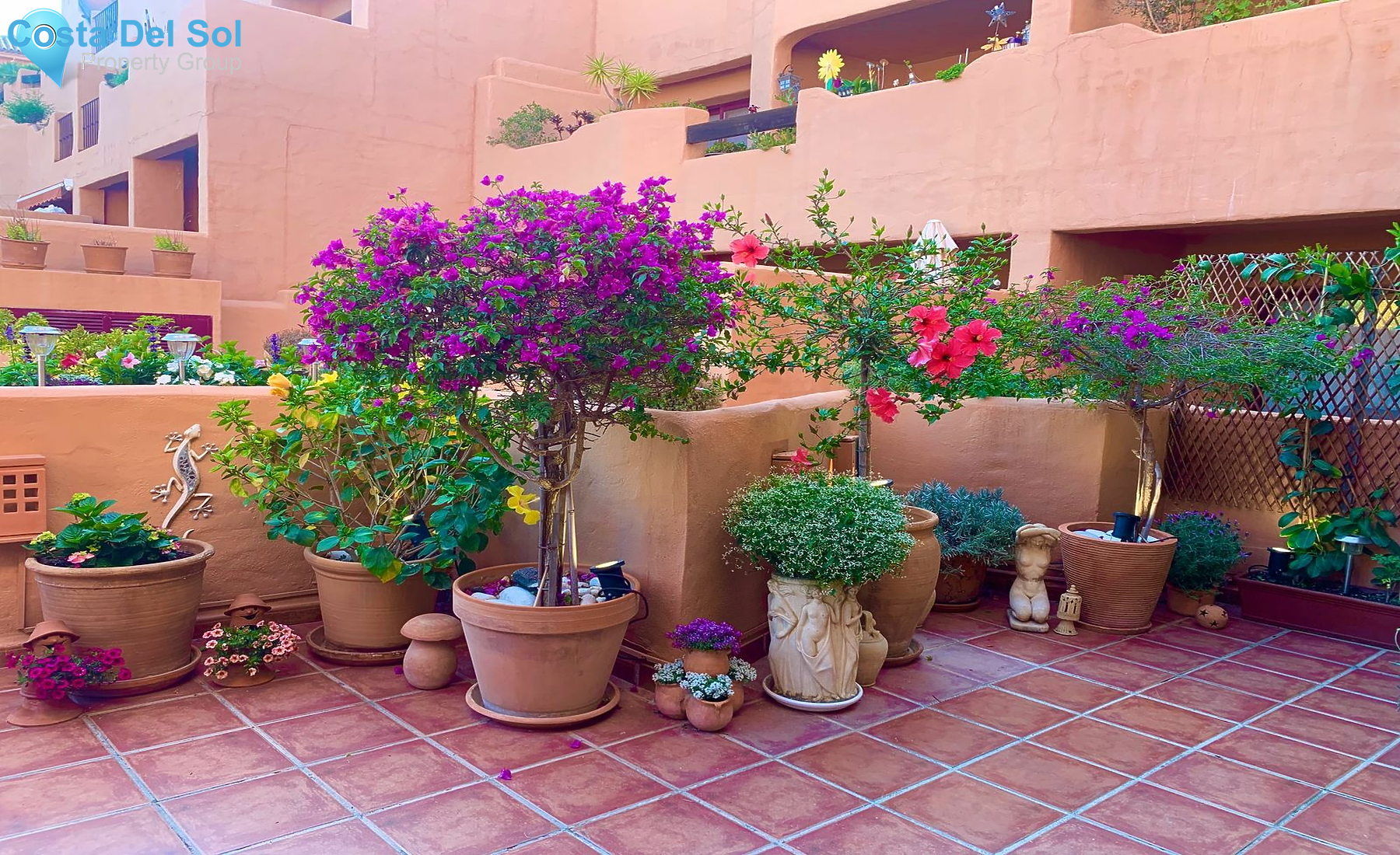 Ground Floor Apartment in New Golden Mile-1136353