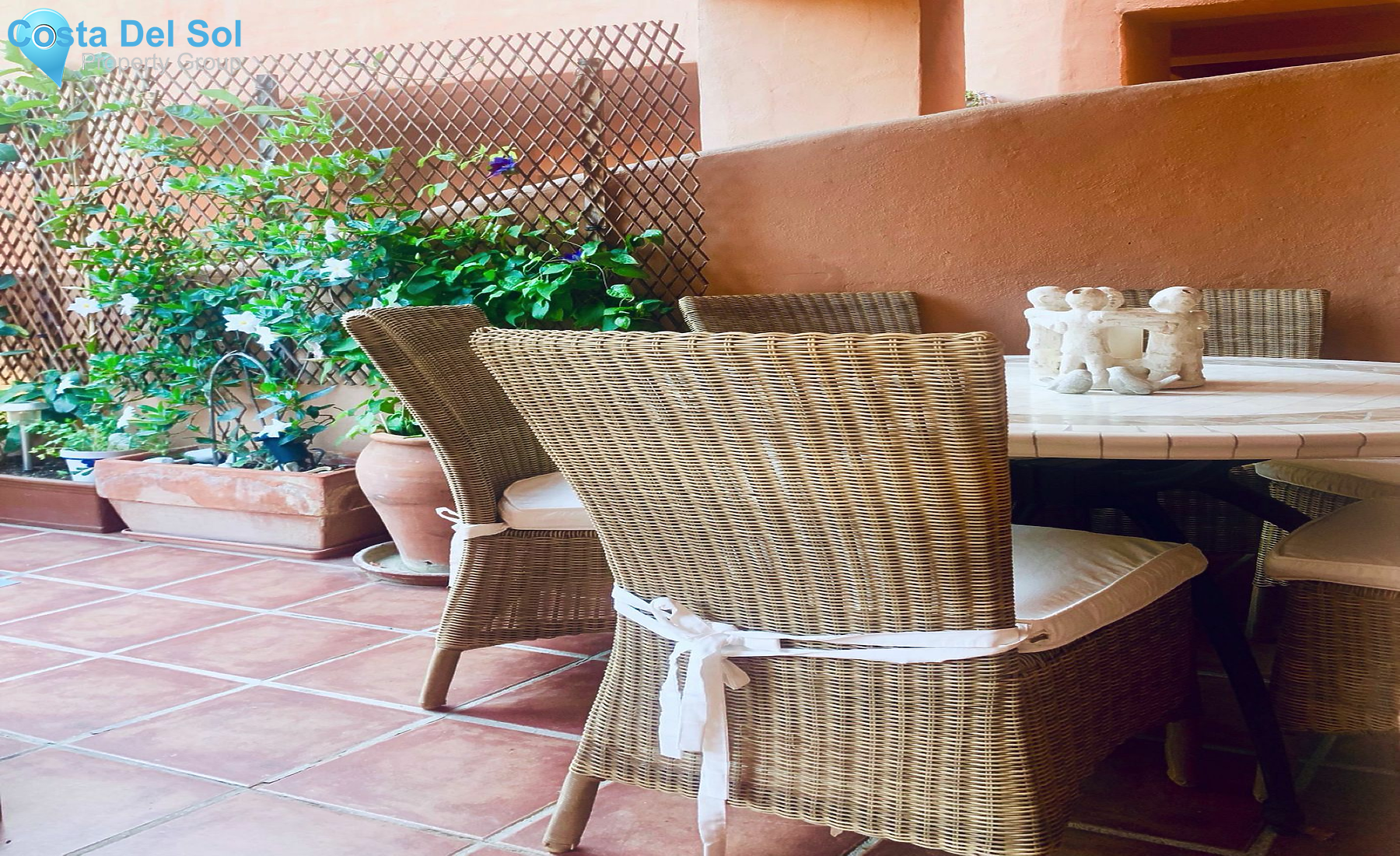 Ground Floor Apartment in New Golden Mile-1136354