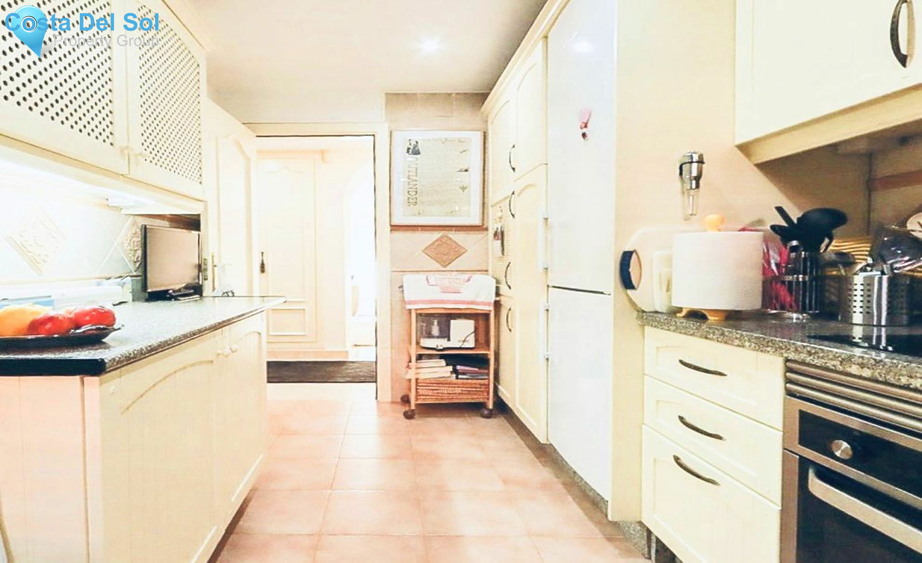 Ground Floor Apartment in New Golden Mile-1136342