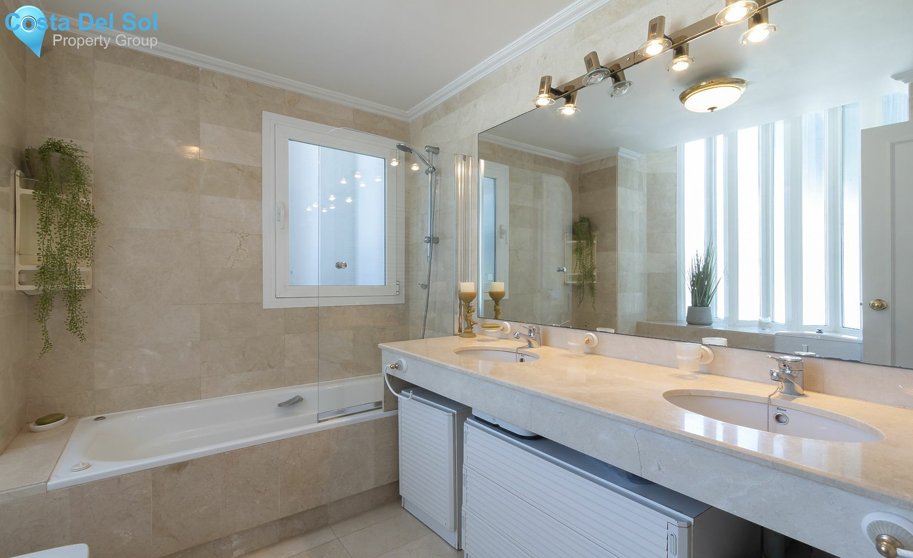 Ground Floor Apartment in New Golden Mile-1143524