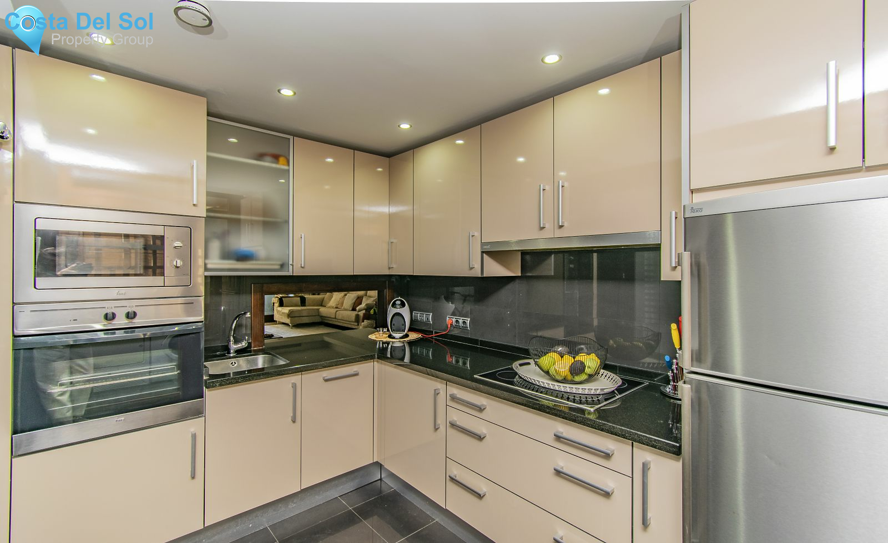 Ground Floor Apartment in New Golden Mile-1193064