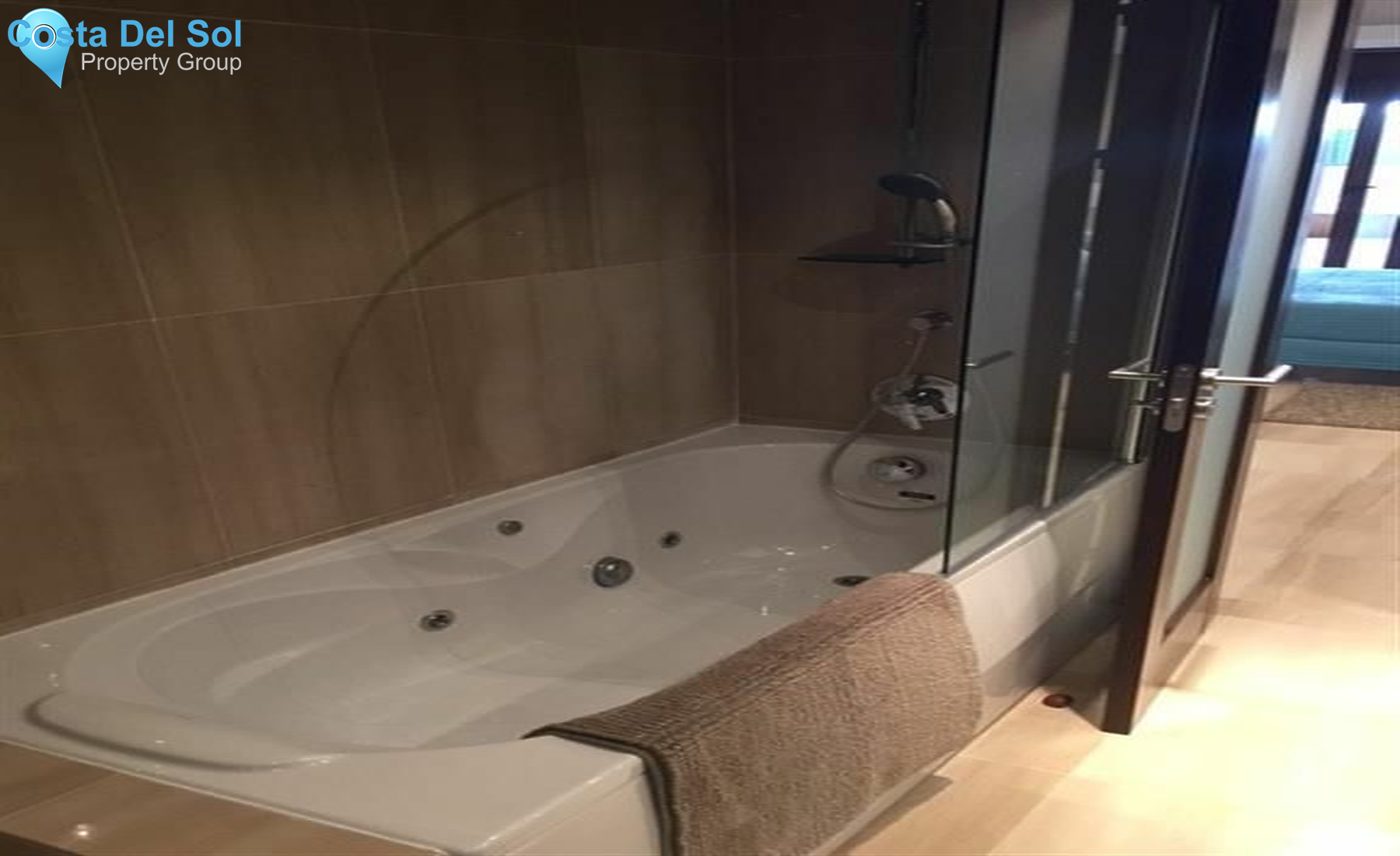 Ground Floor Apartment in New Golden Mile-1212923