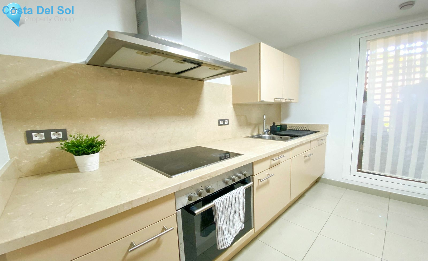 Ground Floor Apartment in New Golden Mile-1430896