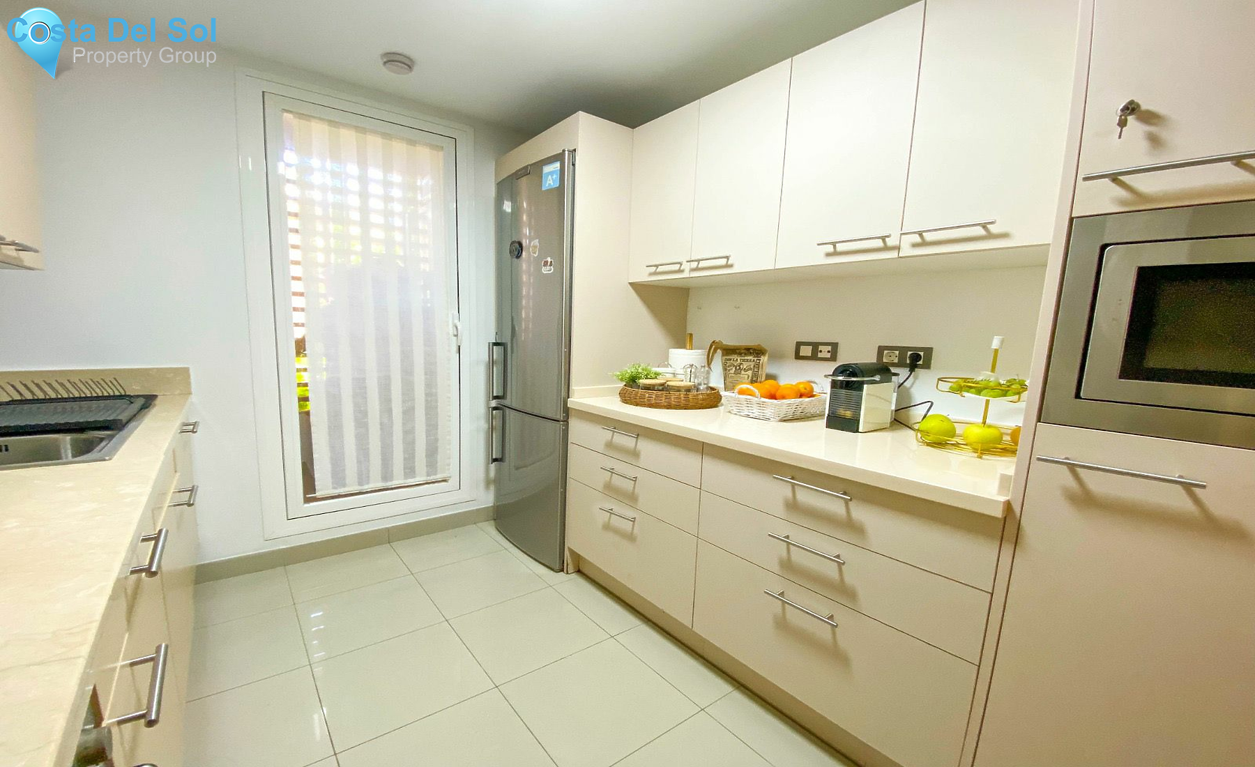 Ground Floor Apartment in New Golden Mile-1430897