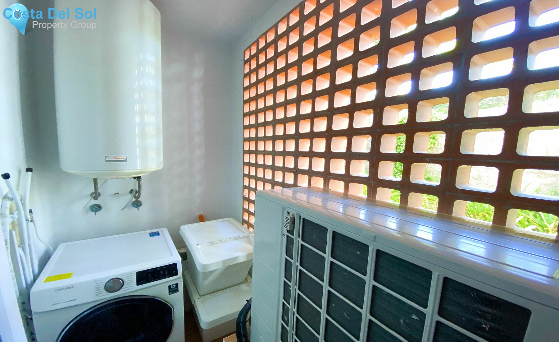 Ground Floor Apartment in New Golden Mile-1430898