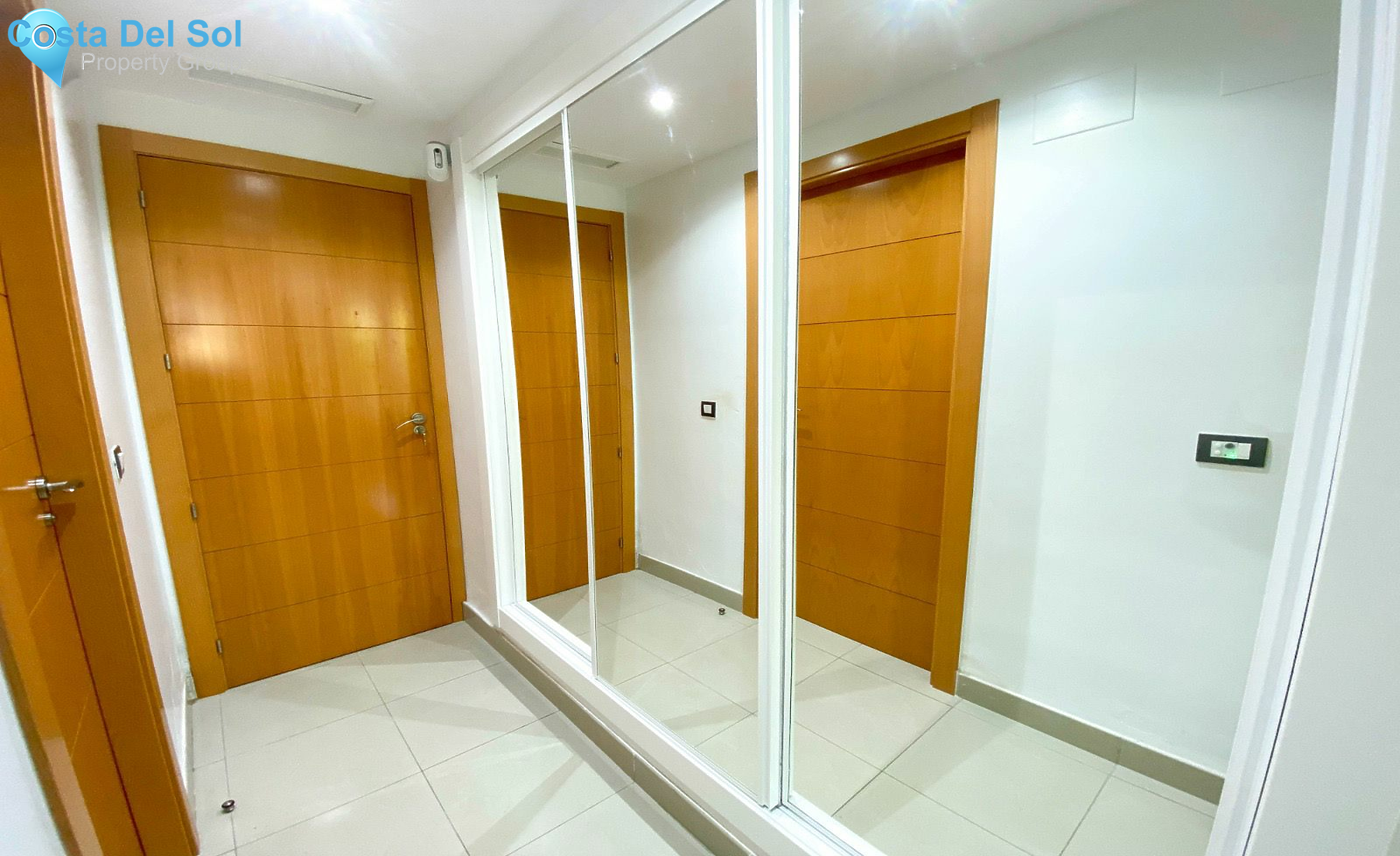 Ground Floor Apartment in New Golden Mile-1430904
