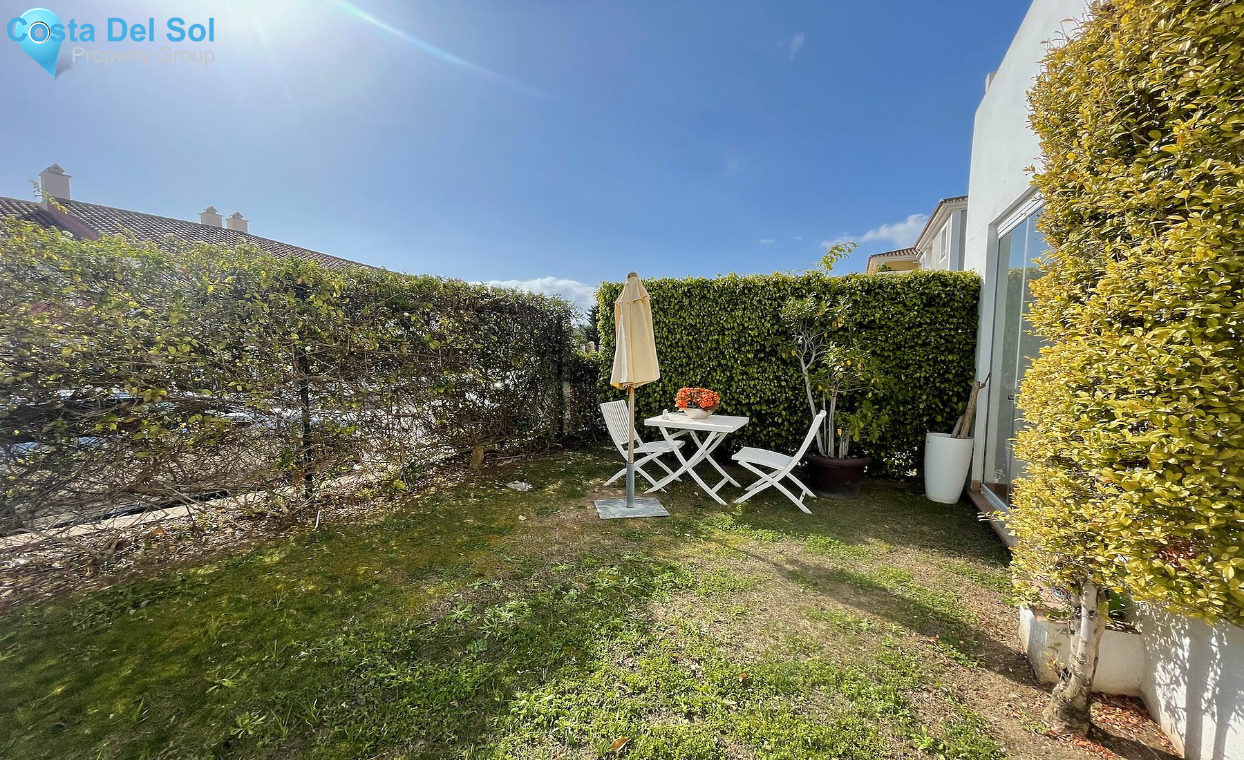 Ground Floor Apartment in New Golden Mile-1430890