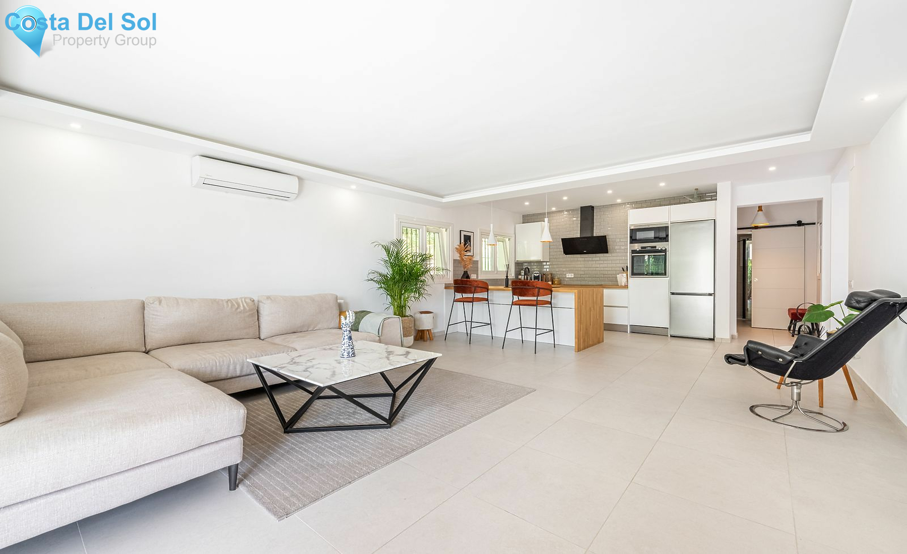 Ground Floor Apartment in New Golden Mile-1531338