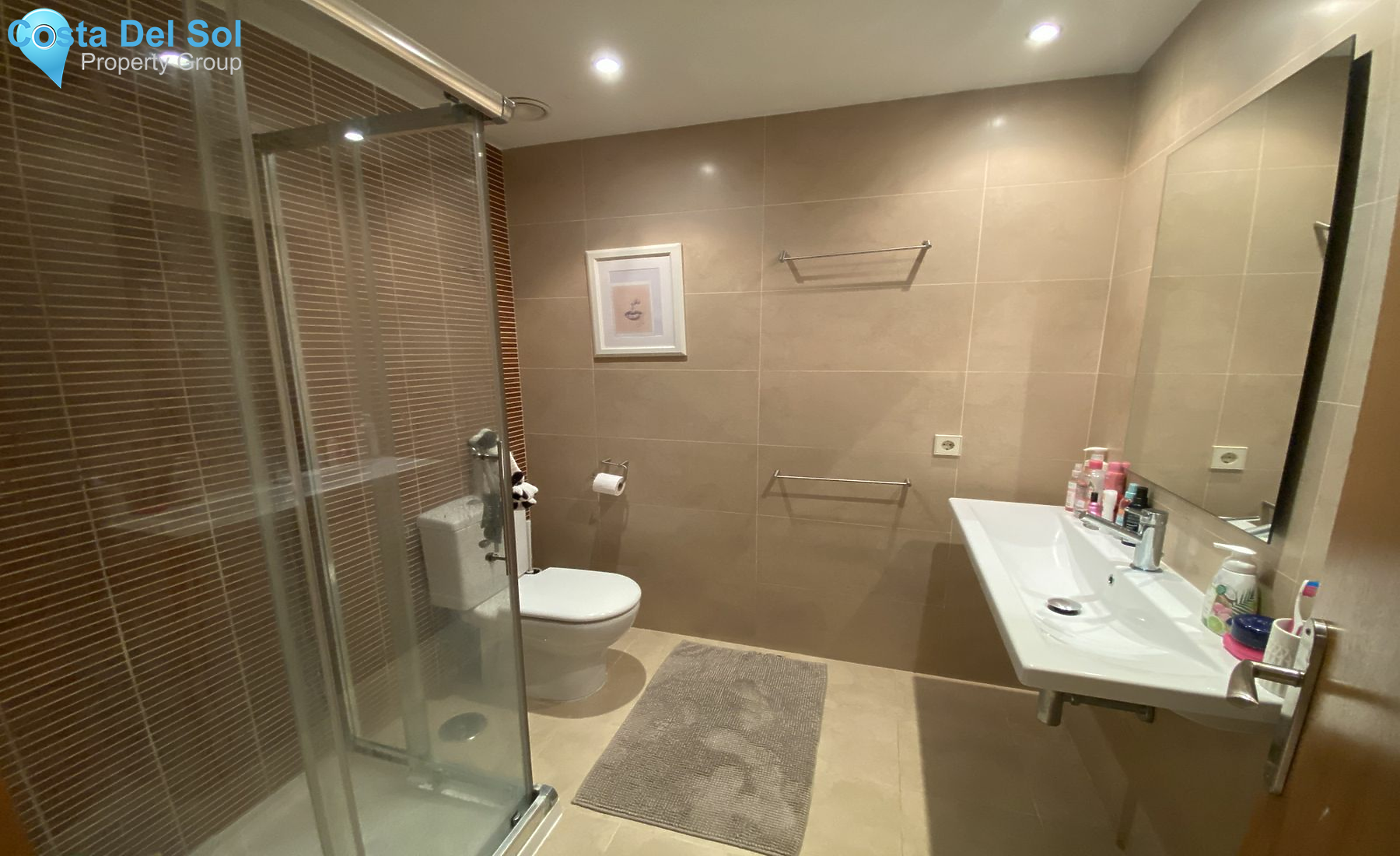 Ground Floor Apartment in New Golden Mile-1546715