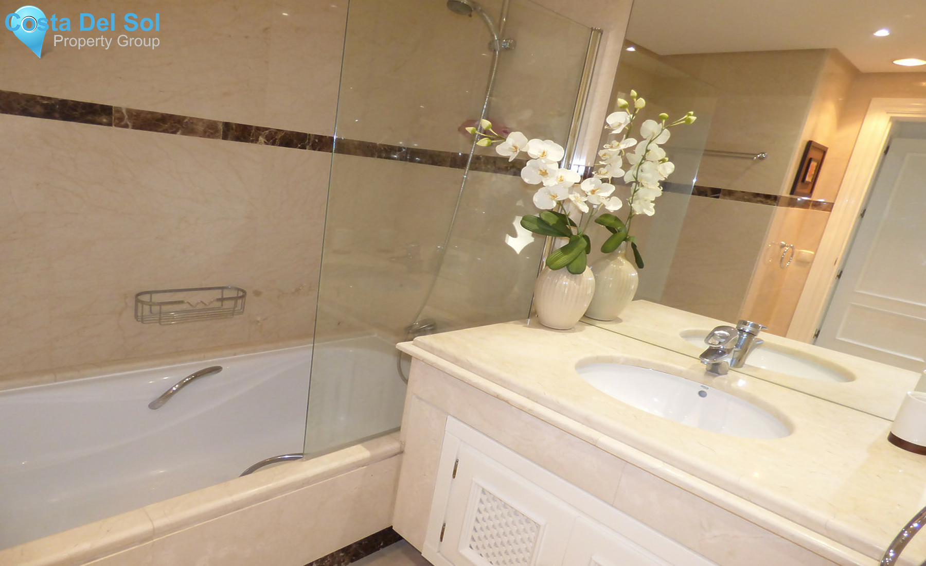 Ground Floor Apartment in Nueva Andalucía-713895
