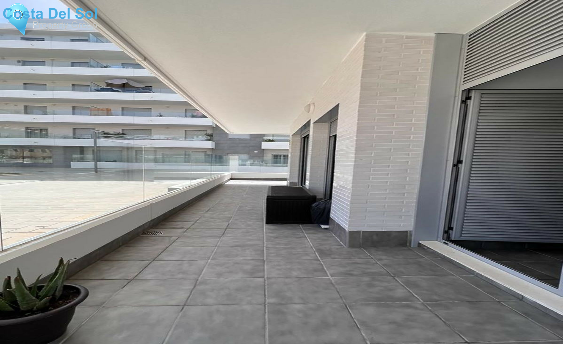 Ground Floor Apartment in Nueva Andalucía-1243171