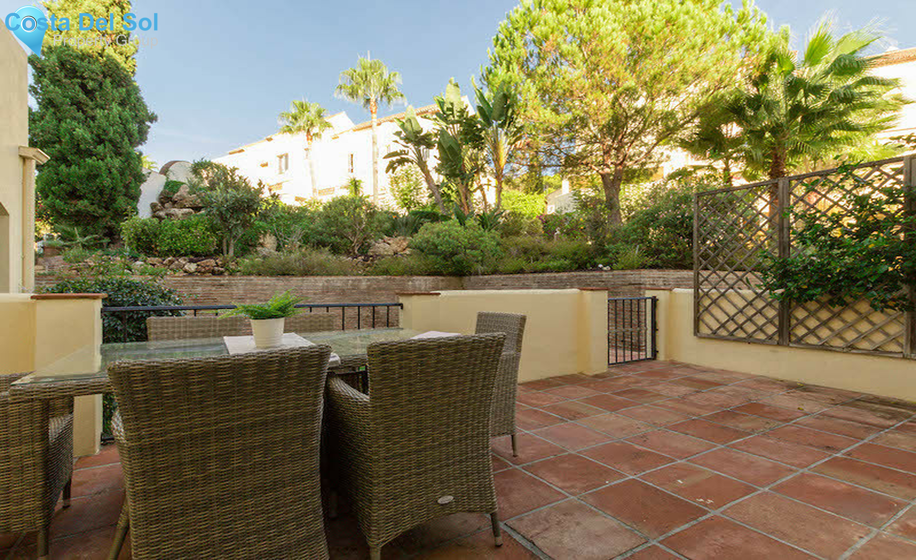 Ground Floor Apartment in Nueva Andalucía-1256506