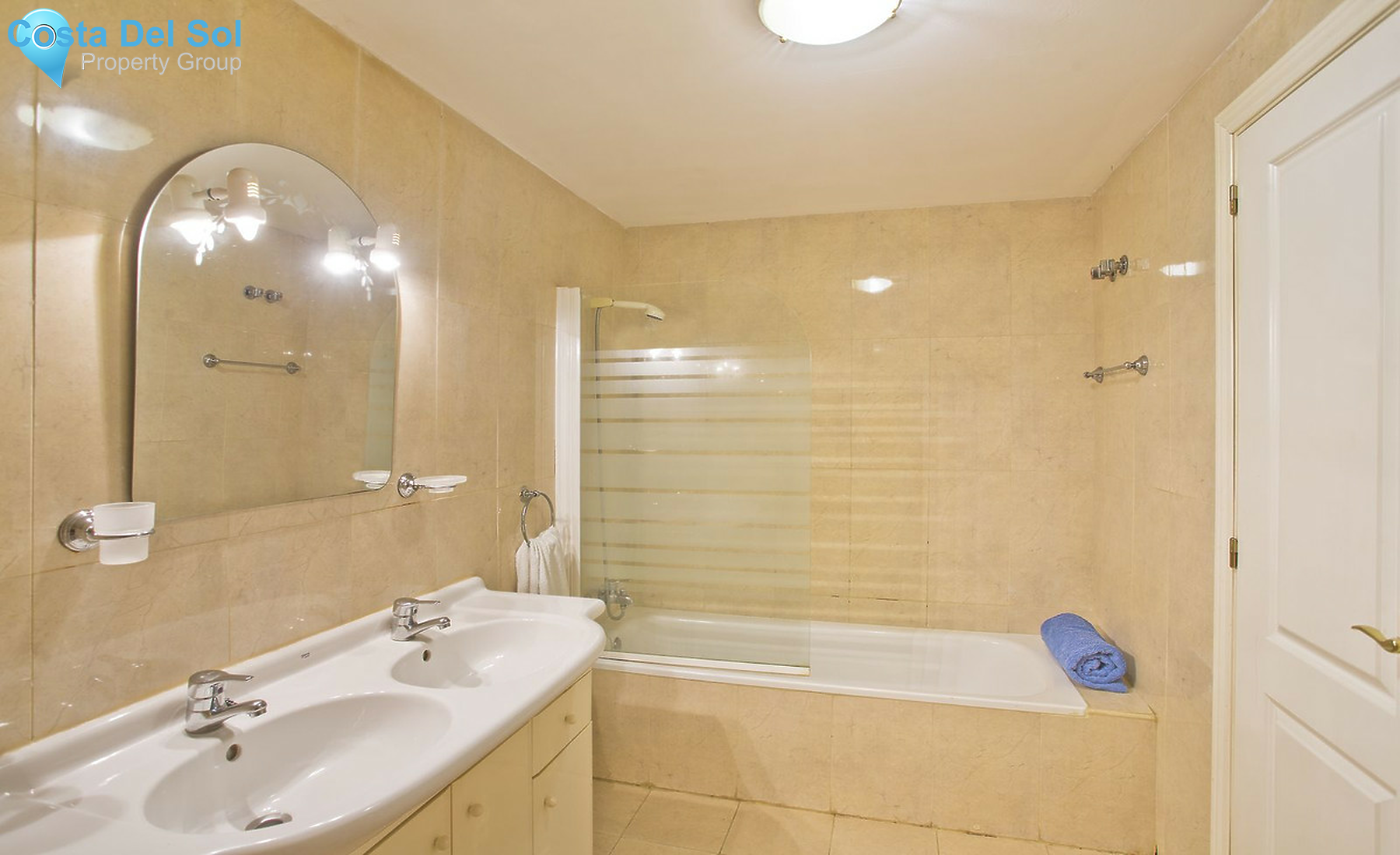 Ground Floor Apartment in Nueva Andalucía-1268844