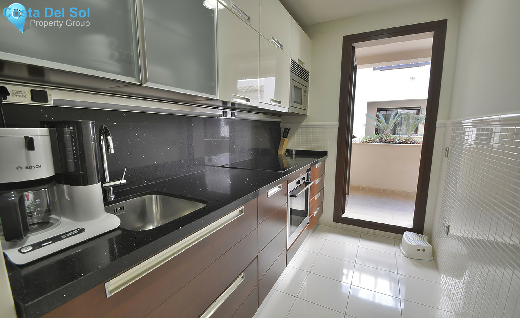 Ground Floor Apartment in Nueva Andalucía-1284315