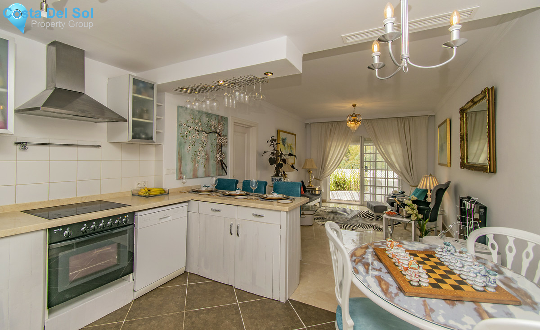 Ground Floor Apartment in Nueva Andalucía-1289059