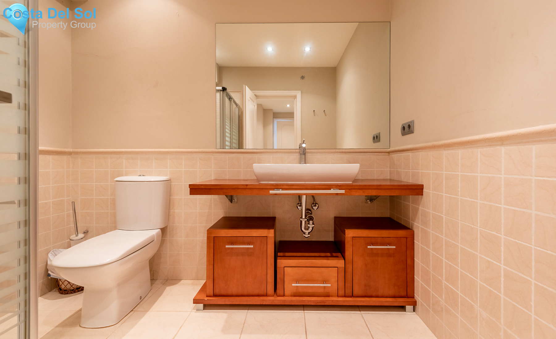 Ground Floor Apartment in Nueva Andalucía-1295644