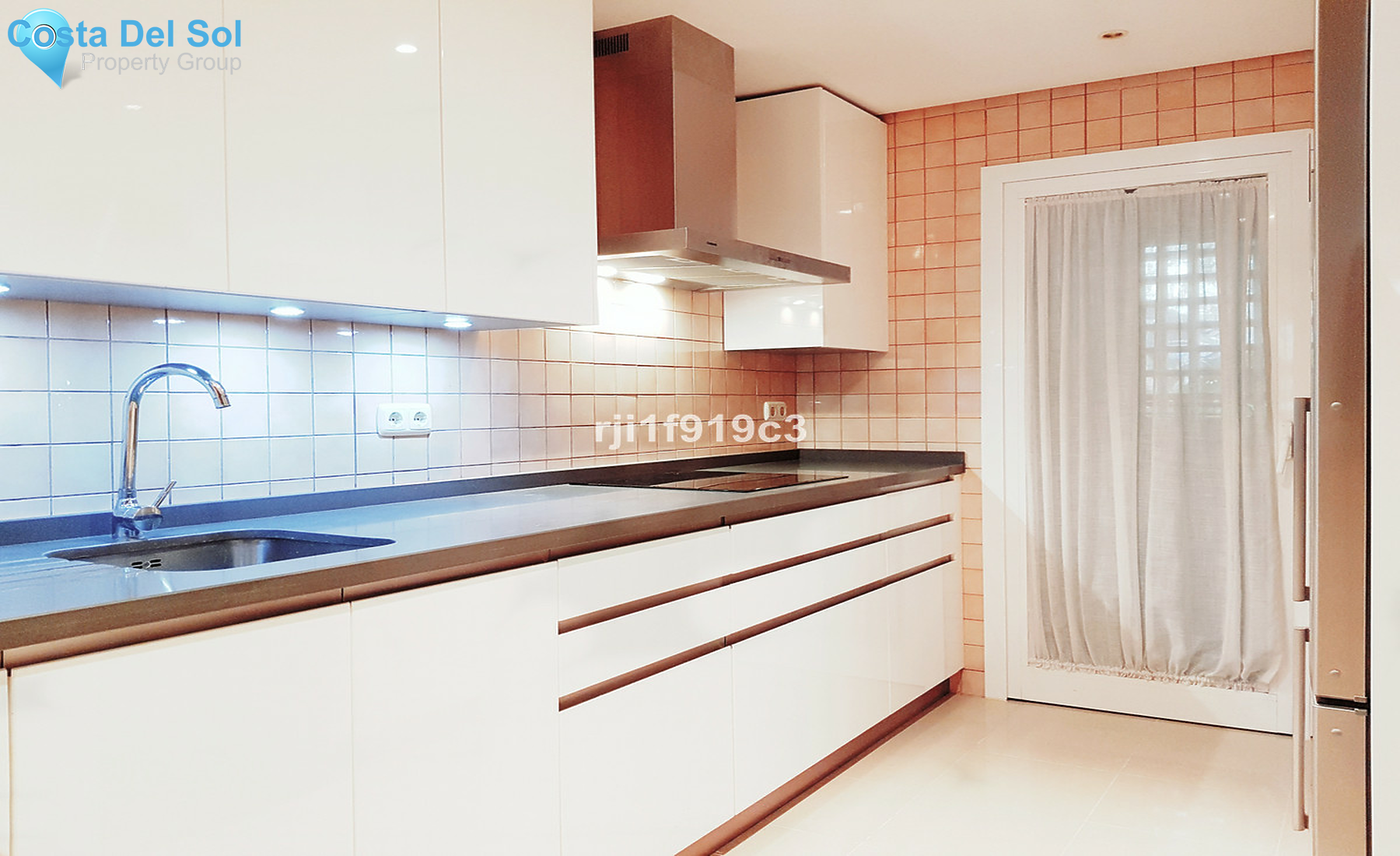 Ground Floor Apartment in Nueva Andalucía-1337806