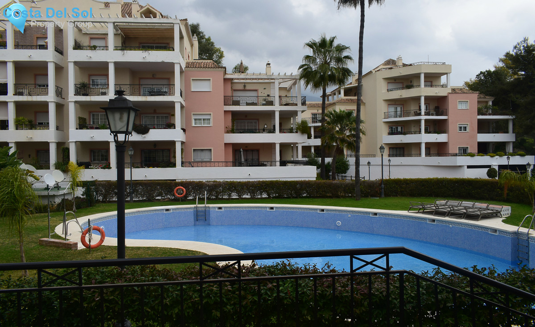Ground Floor Apartment in Nueva Andalucía-1362370