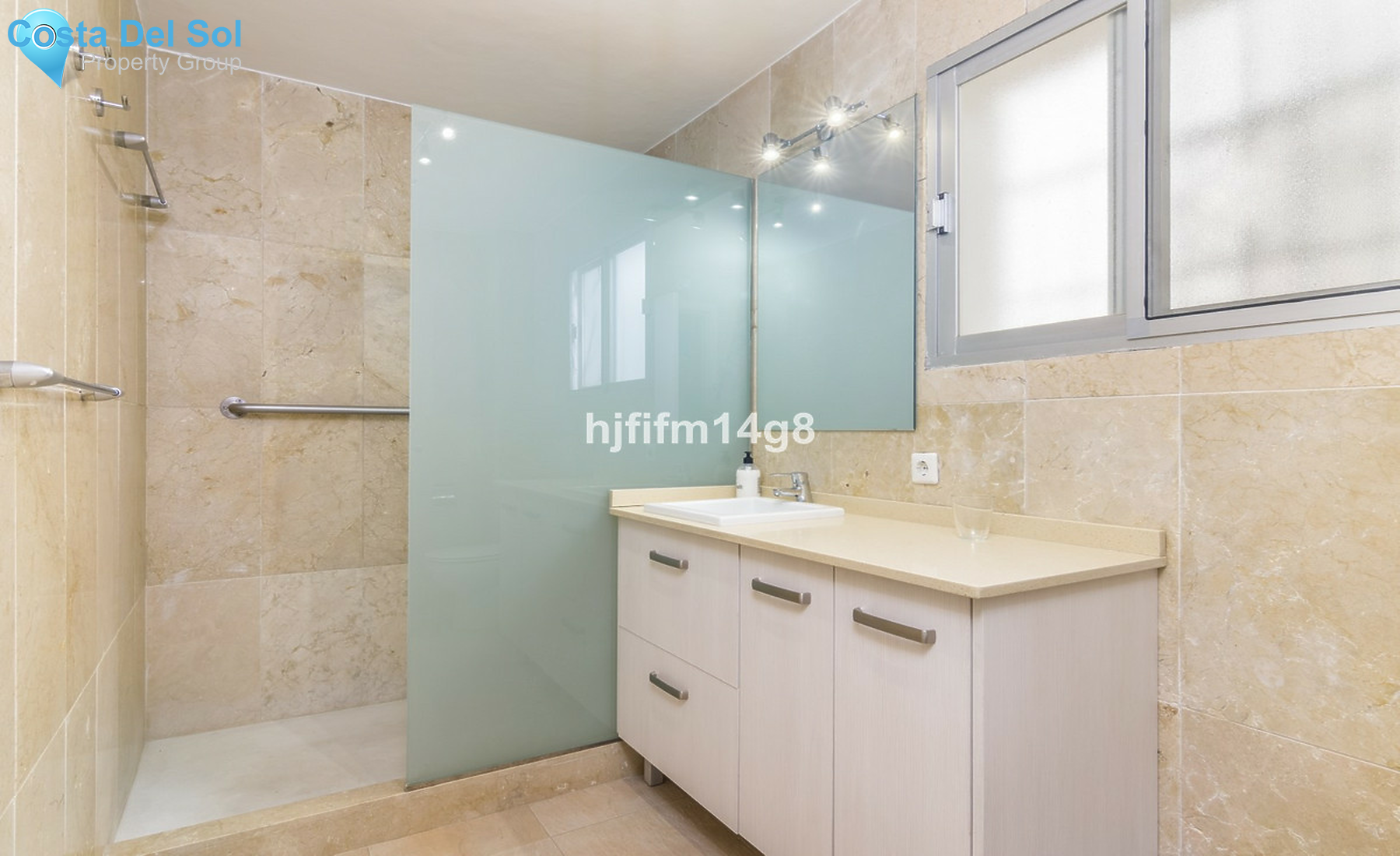 Ground Floor Apartment in Nueva Andalucía-1363933