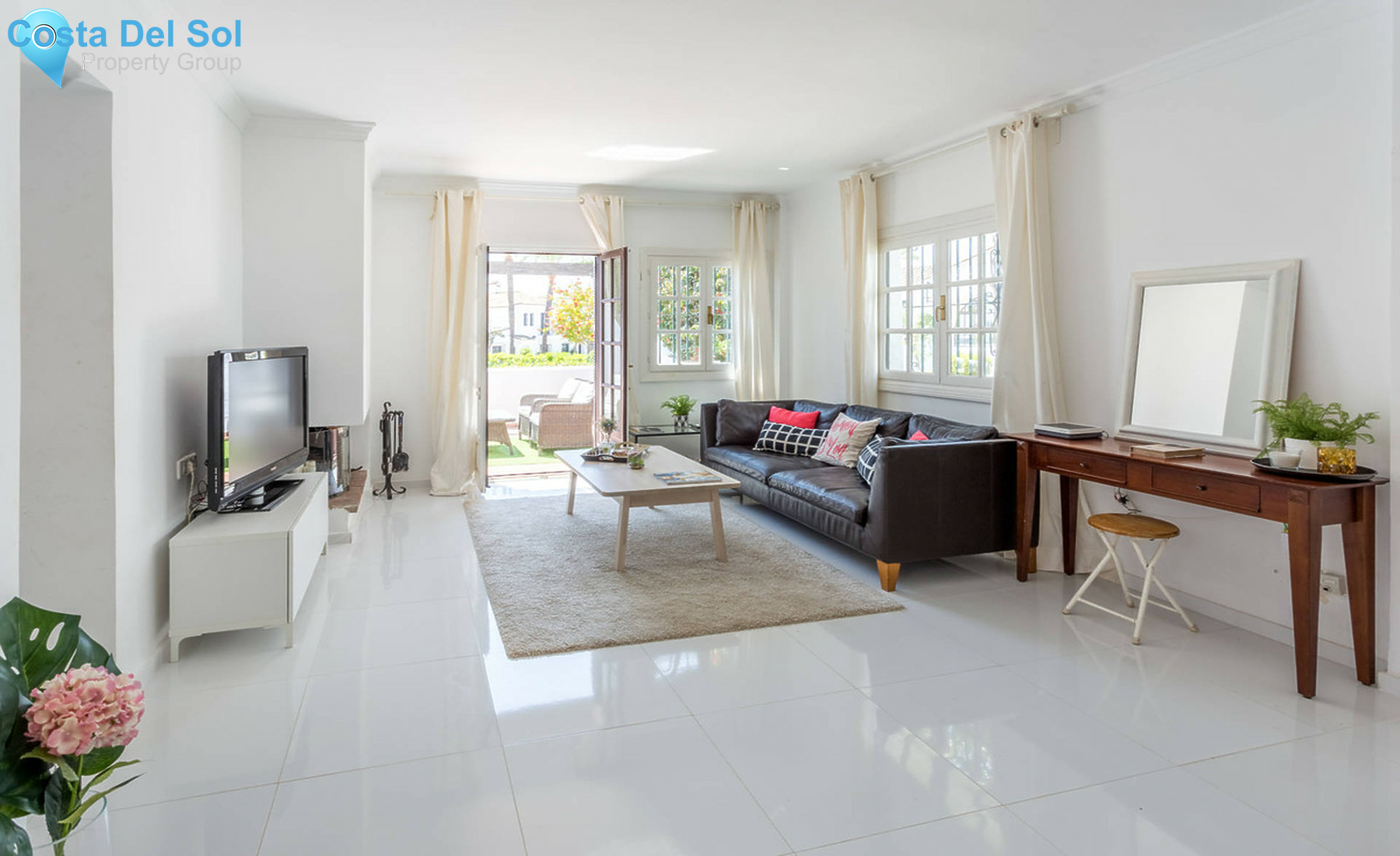 Ground Floor Apartment in Nueva Andalucía-1381863