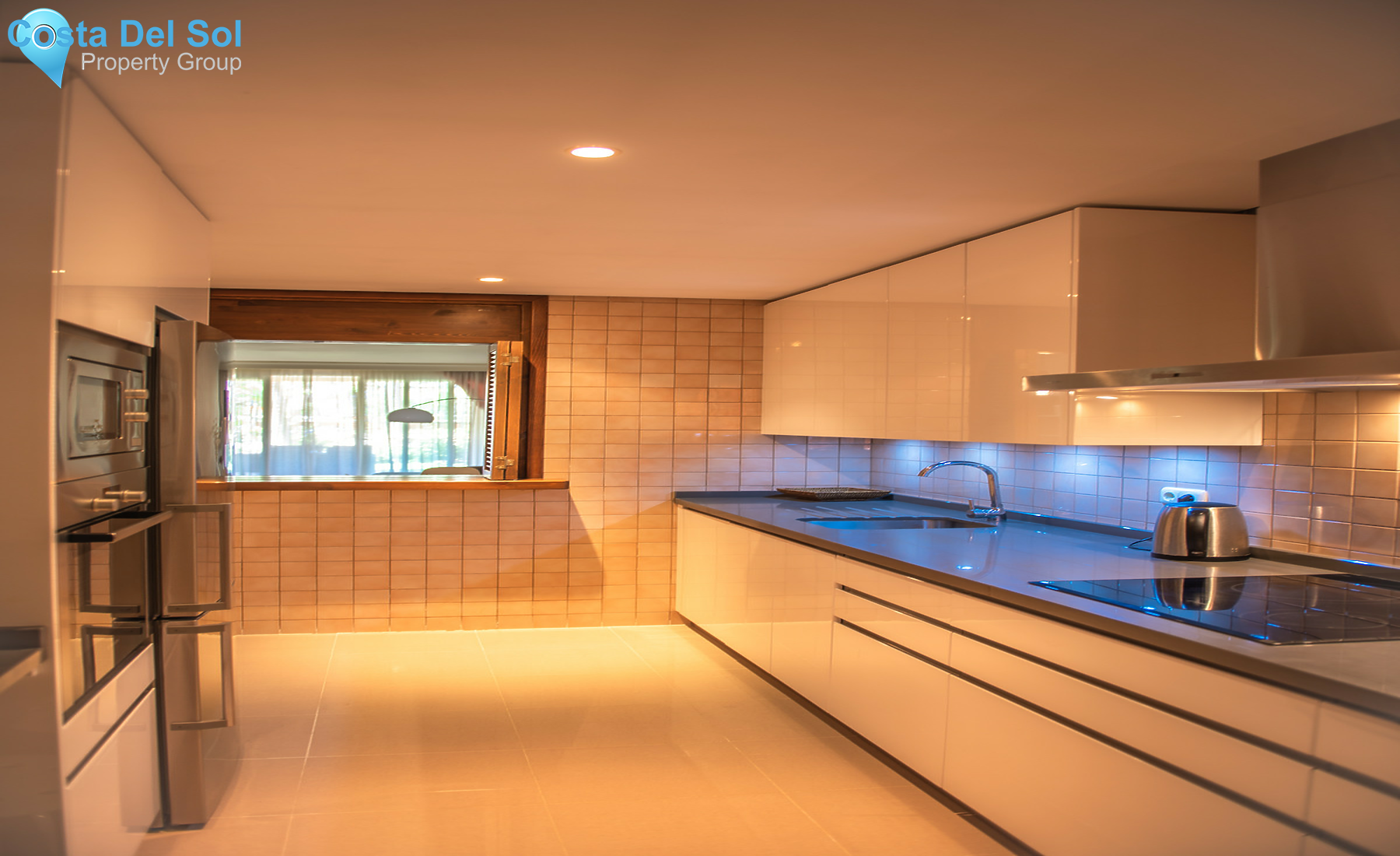 Ground Floor Apartment in Nueva Andalucía-1383943