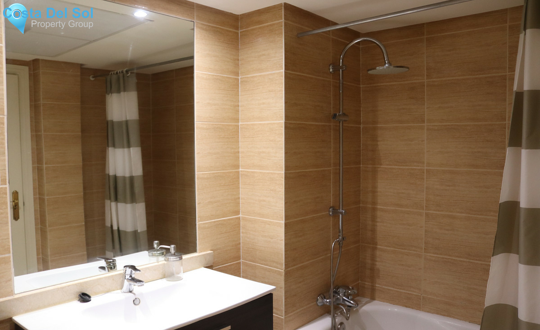 Ground Floor Apartment in Nueva Andalucía-1401337