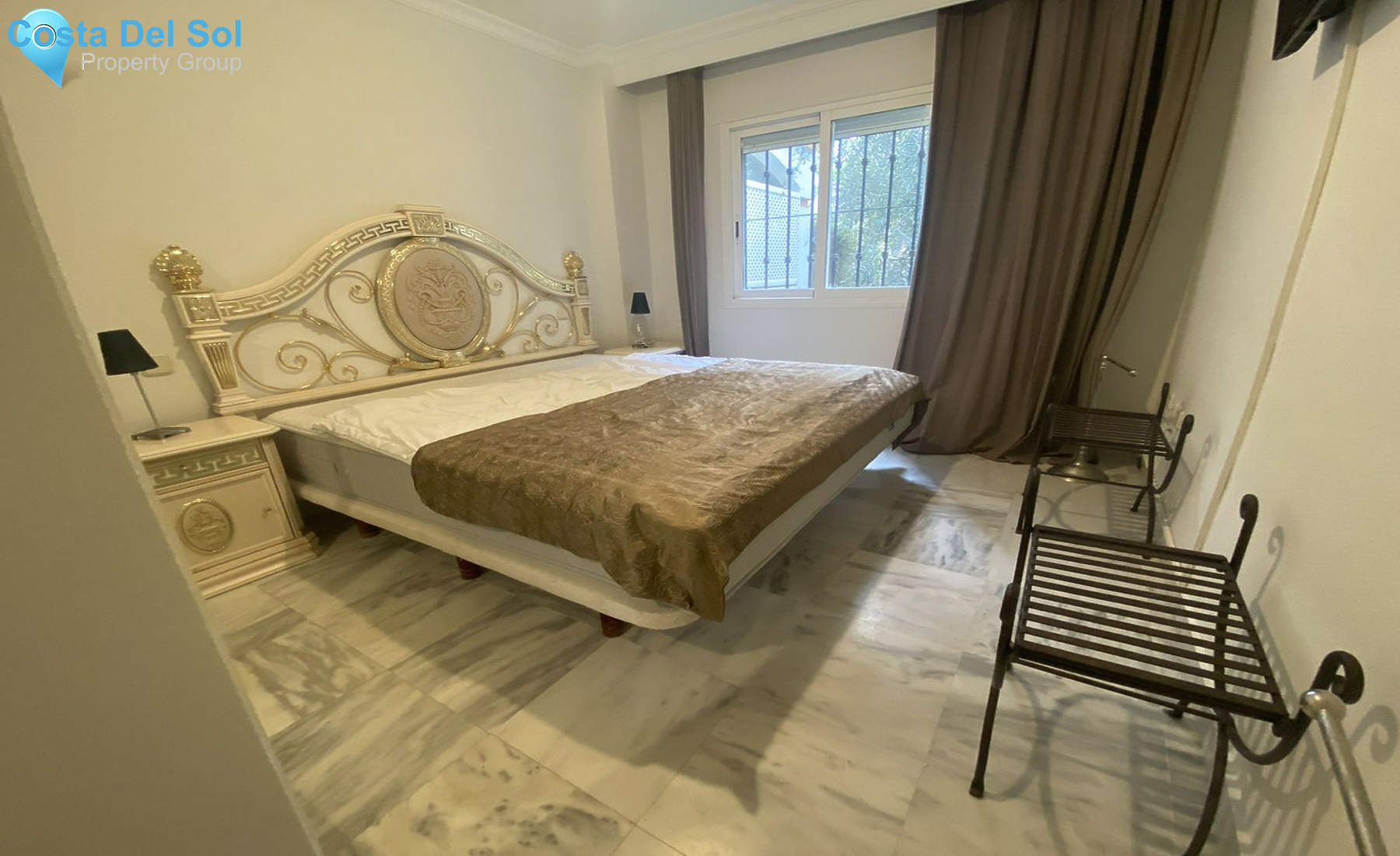 Ground Floor Apartment in Nueva Andalucía-1401334