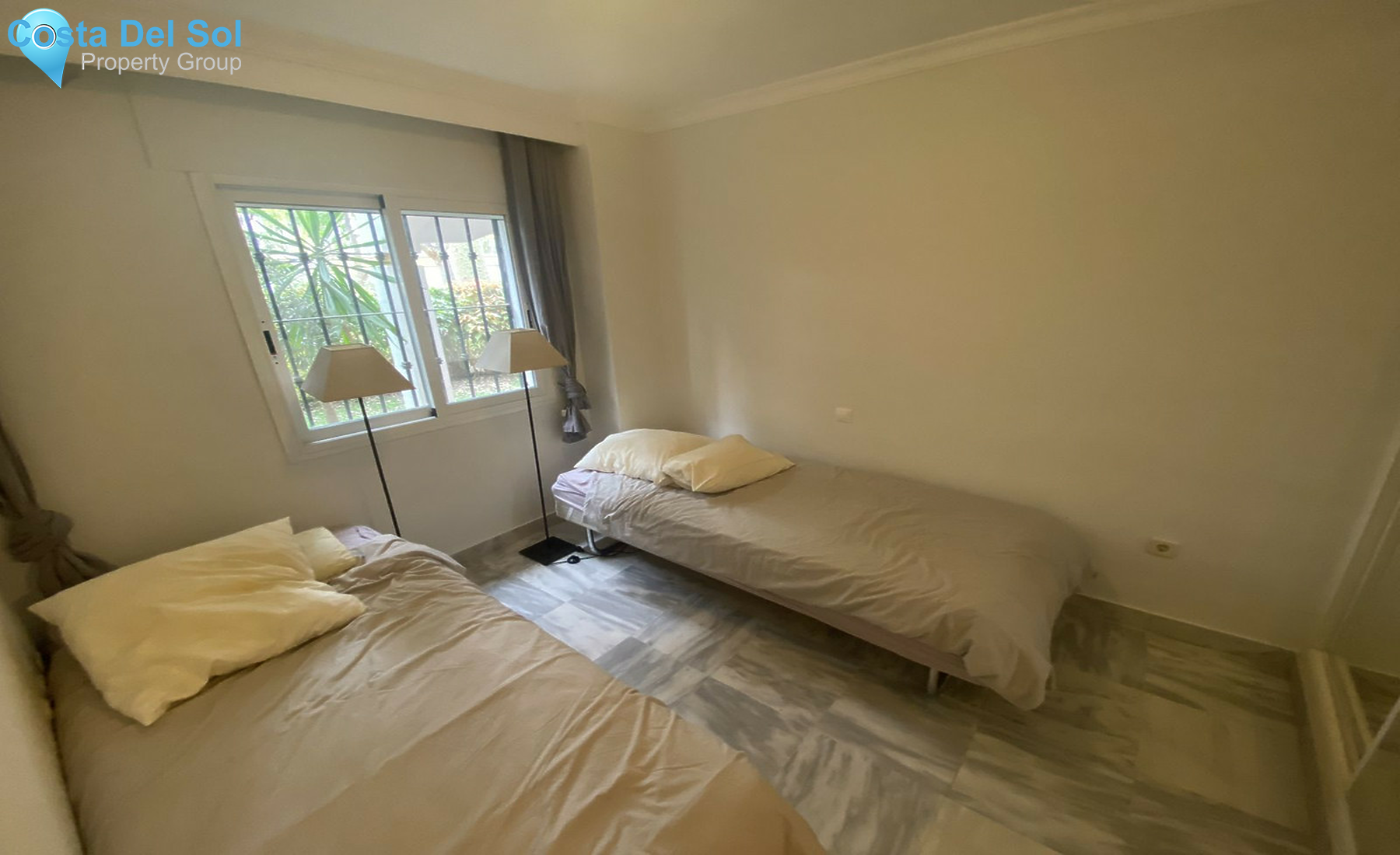 Ground Floor Apartment in Nueva Andalucía-1401336