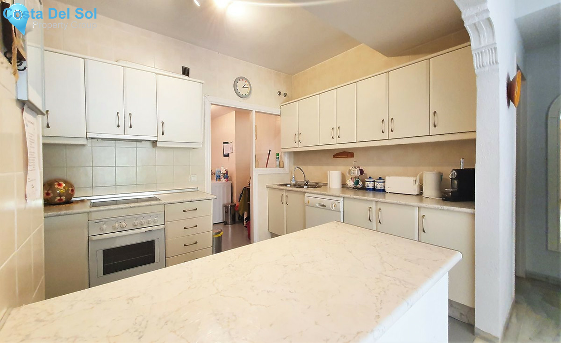 Ground Floor Apartment in Nueva Andalucía-1435328