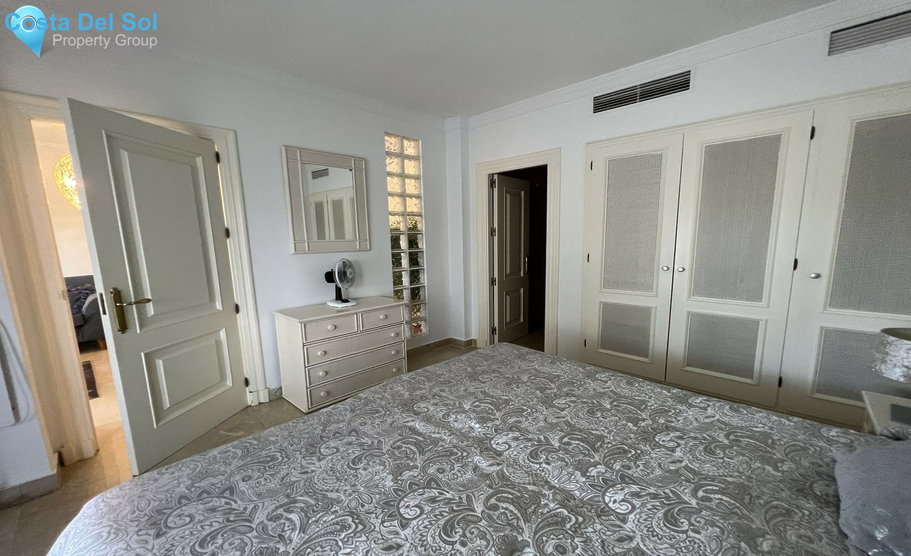 Ground Floor Apartment in Nueva Andalucía-1453804