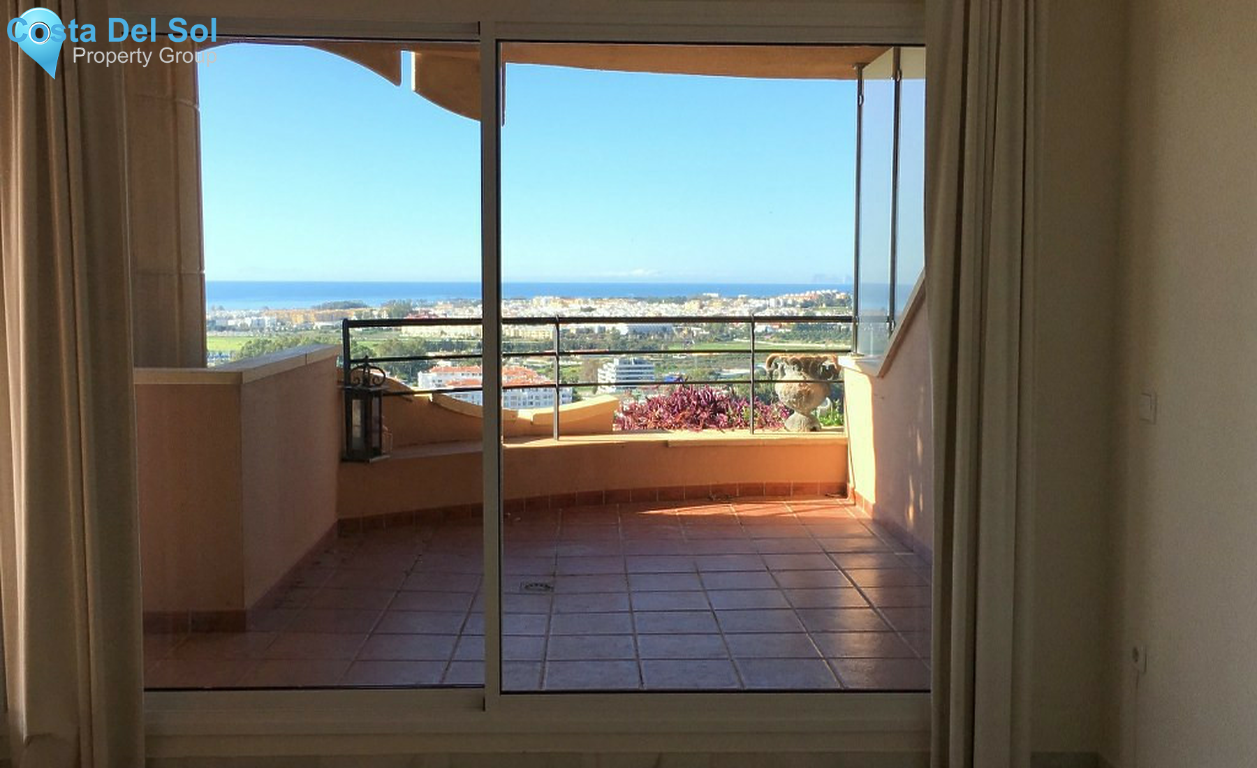 Ground Floor Apartment in Nueva Andalucía-1458527