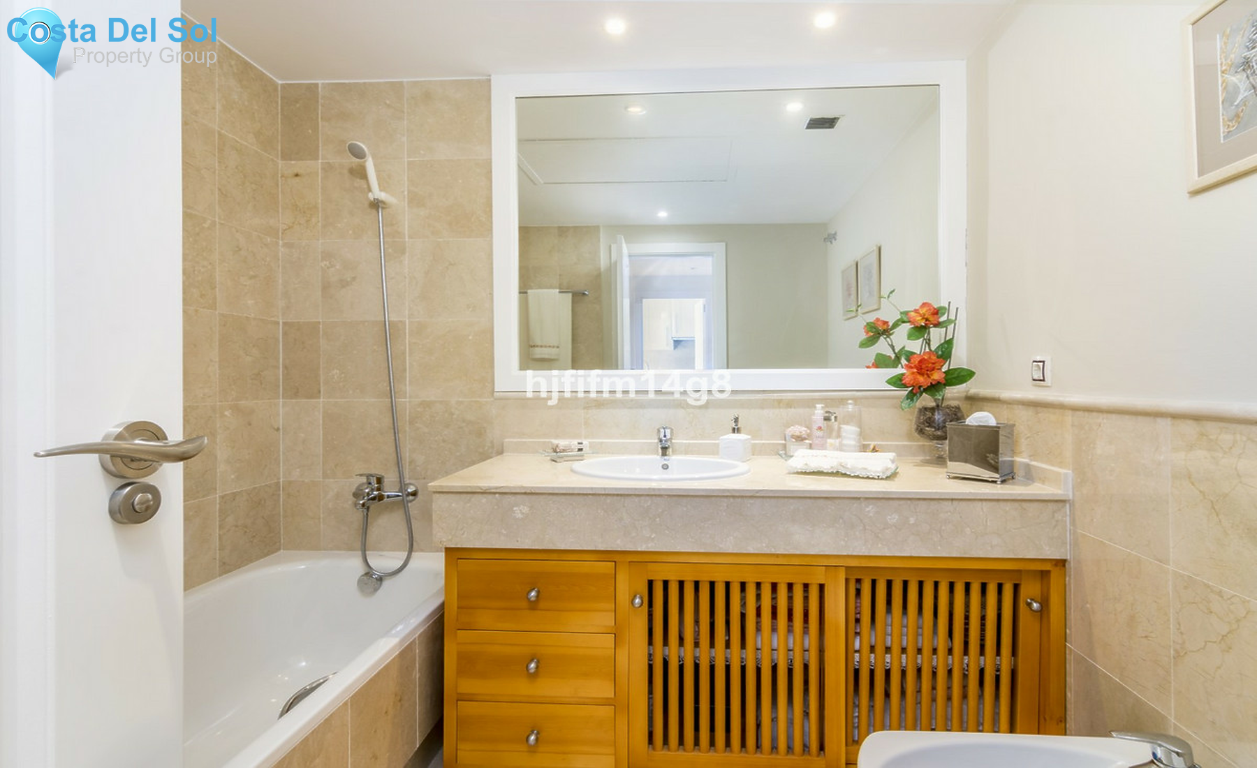 Ground Floor Apartment in Nueva Andalucía-1459318