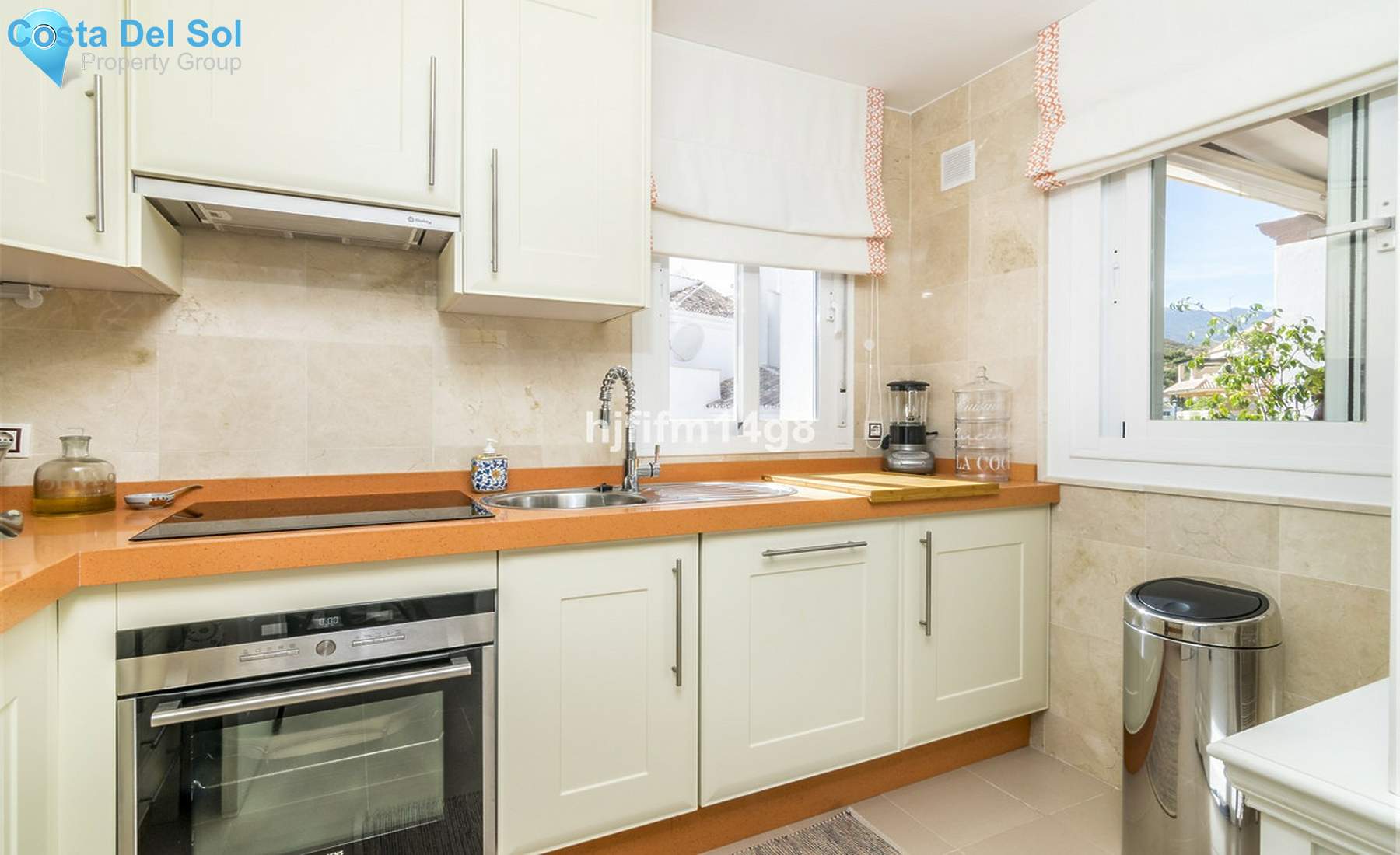 Ground Floor Apartment in Nueva Andalucía-1459314