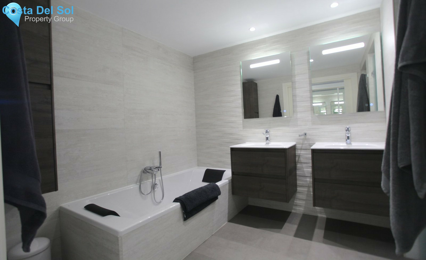 Ground Floor Apartment in Nueva Andalucía-1507562