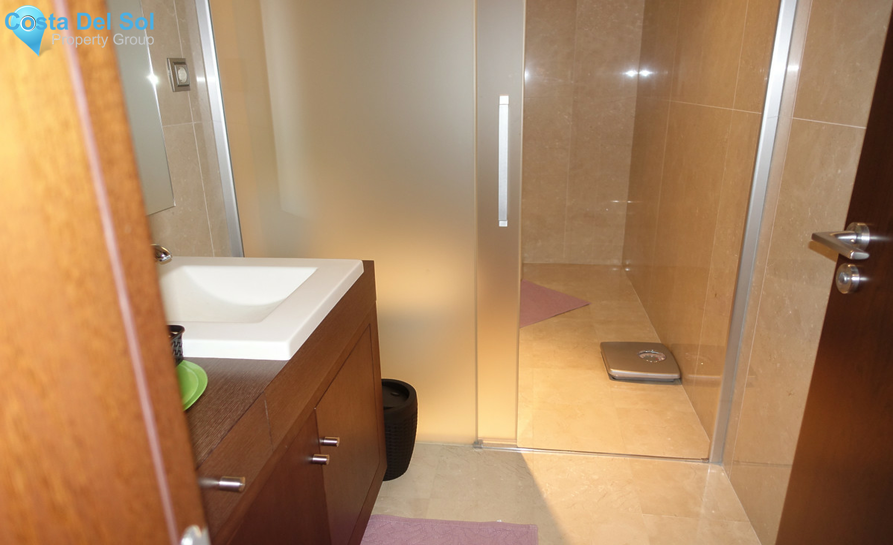 Ground Floor Apartment in Nueva Andalucía-1507867