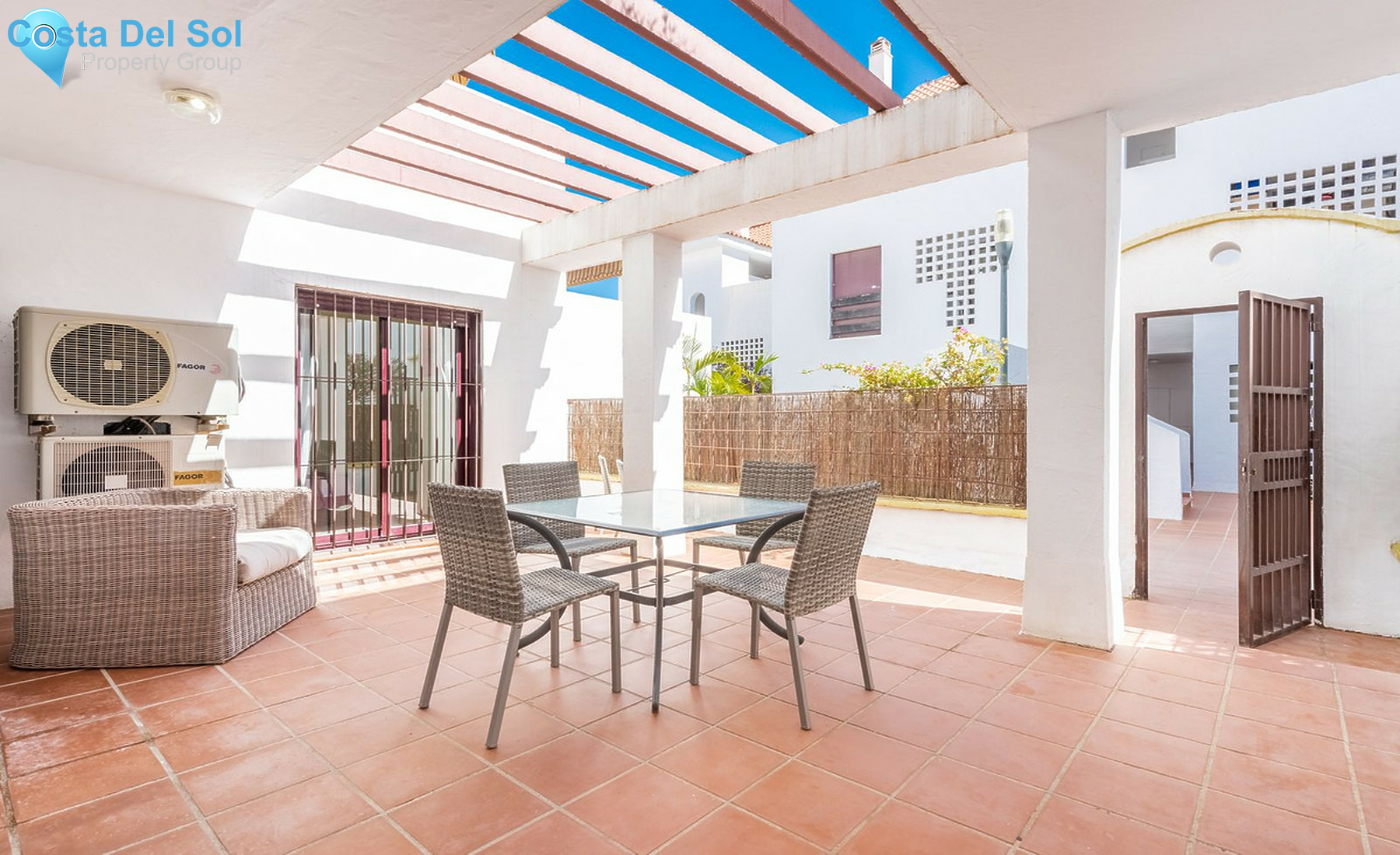 Ground Floor Apartment in Nueva Andalucía-1512484
