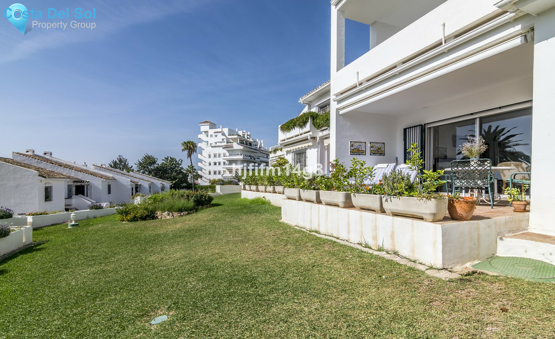 Ground Floor Apartment in Nueva Andalucía-1527597