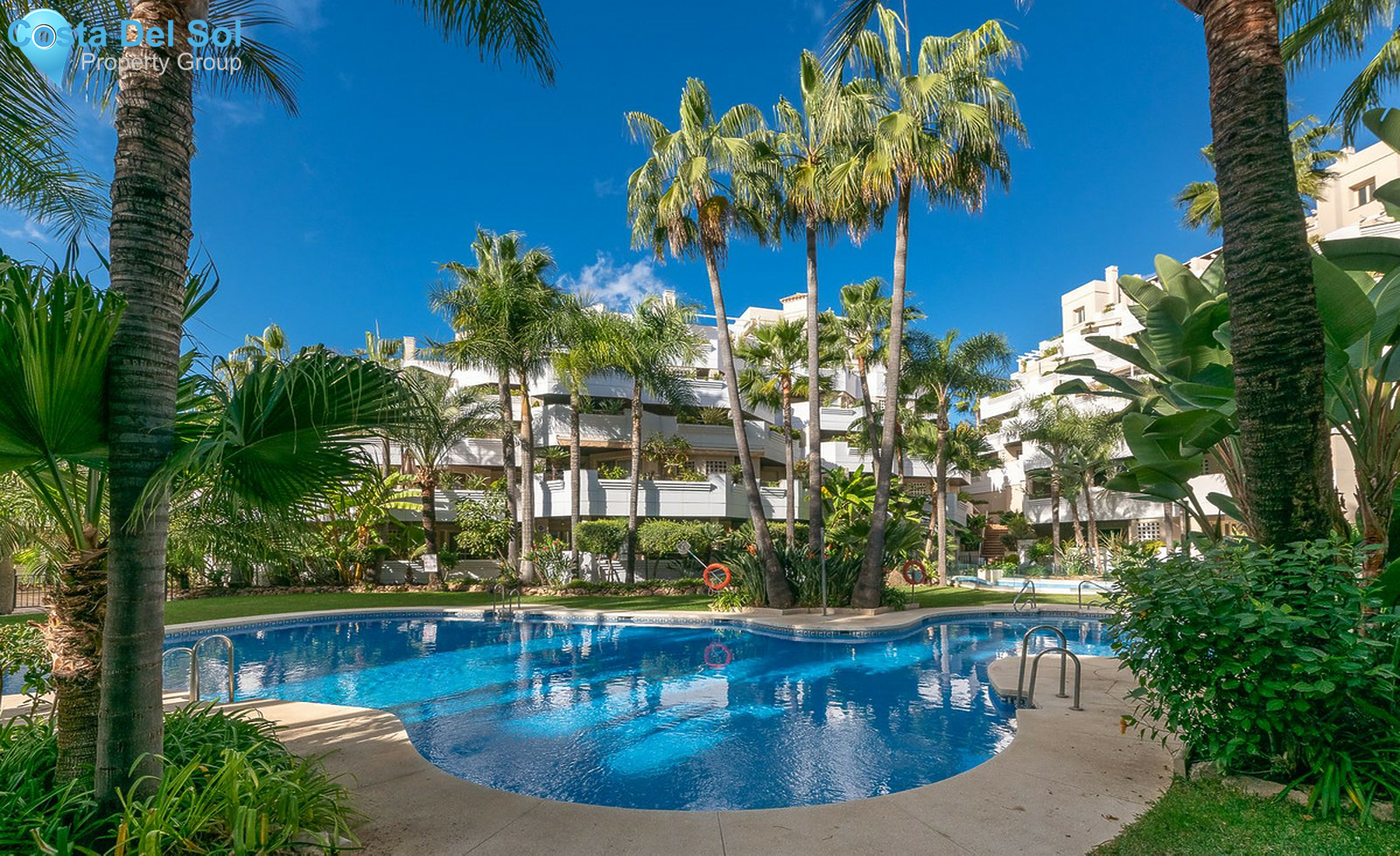 Ground Floor Apartment in Nueva Andalucía-1528451
